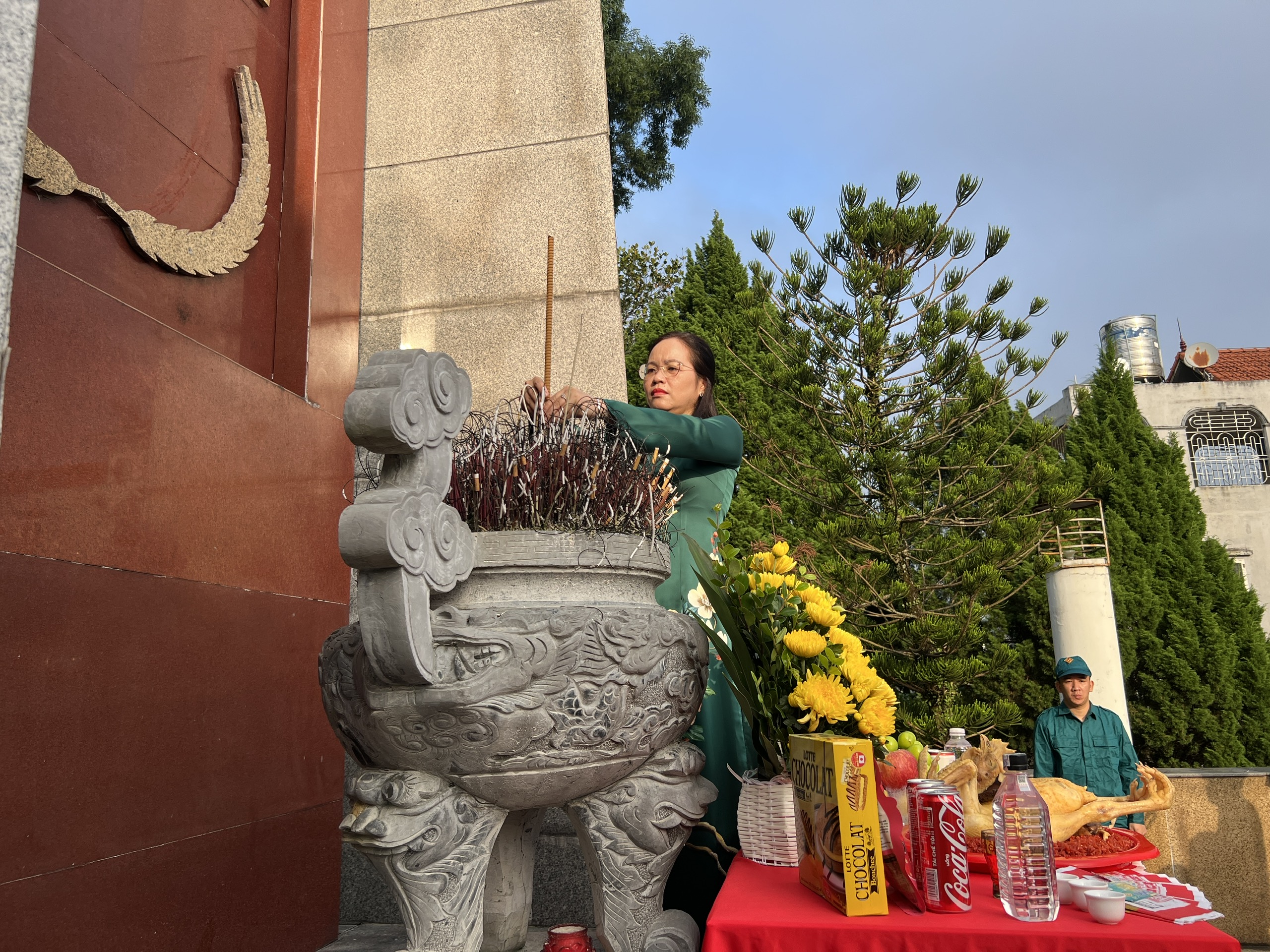 Anh-tin-bai