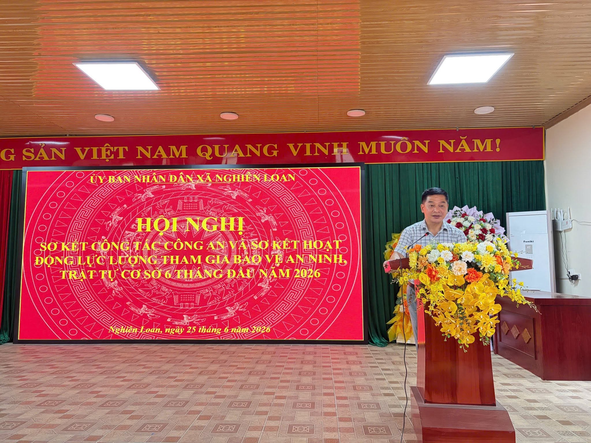 UBND xã Nghiên Loan tổ chức Hội nghị sơ kết công tác Công an và sơ kết hoạt động lực lượng tham gia bảo vệ an ninh, trật tự ở cơ sở 6 tháng đầu năm 2026