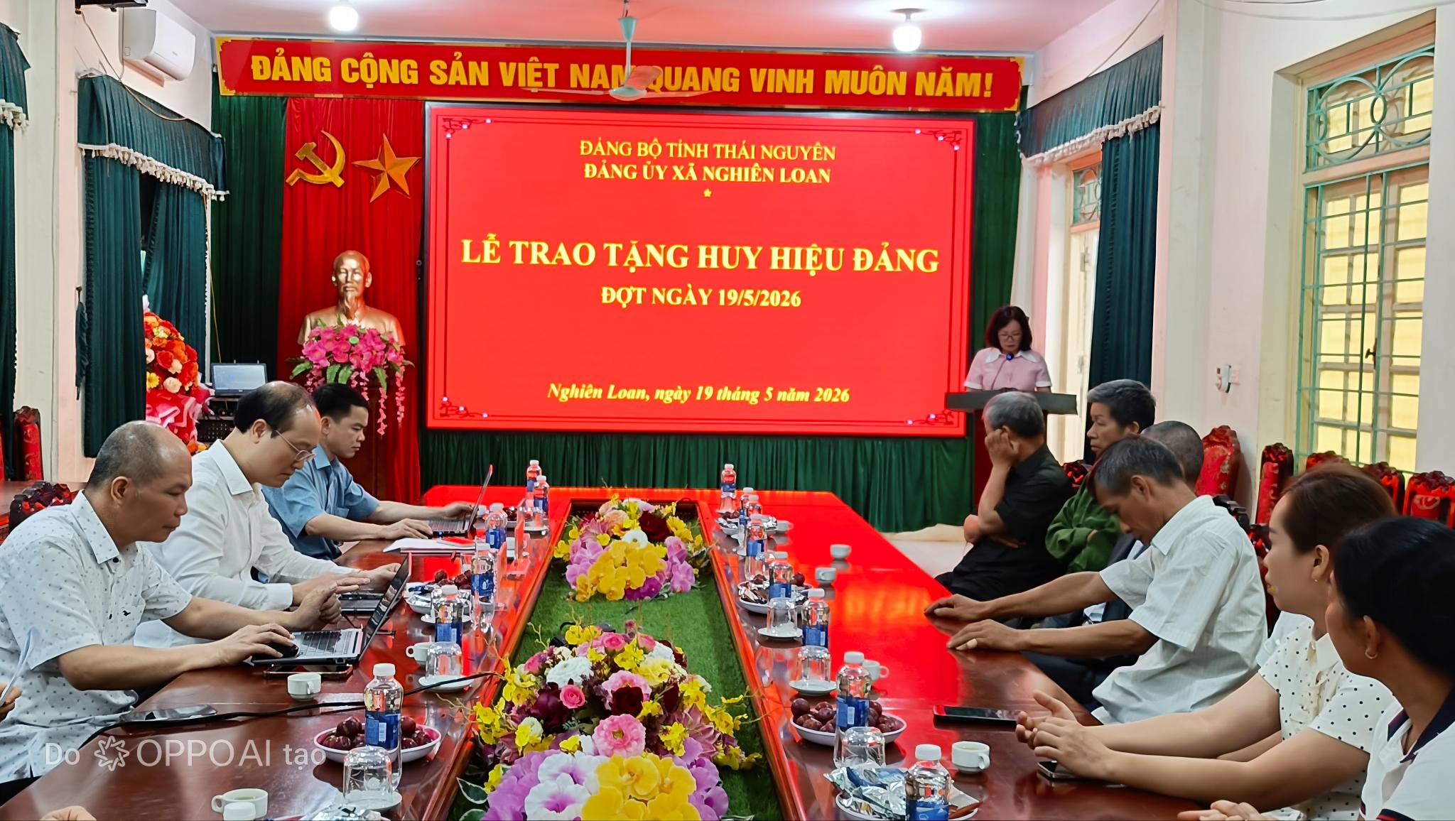 Anh-tin-bai