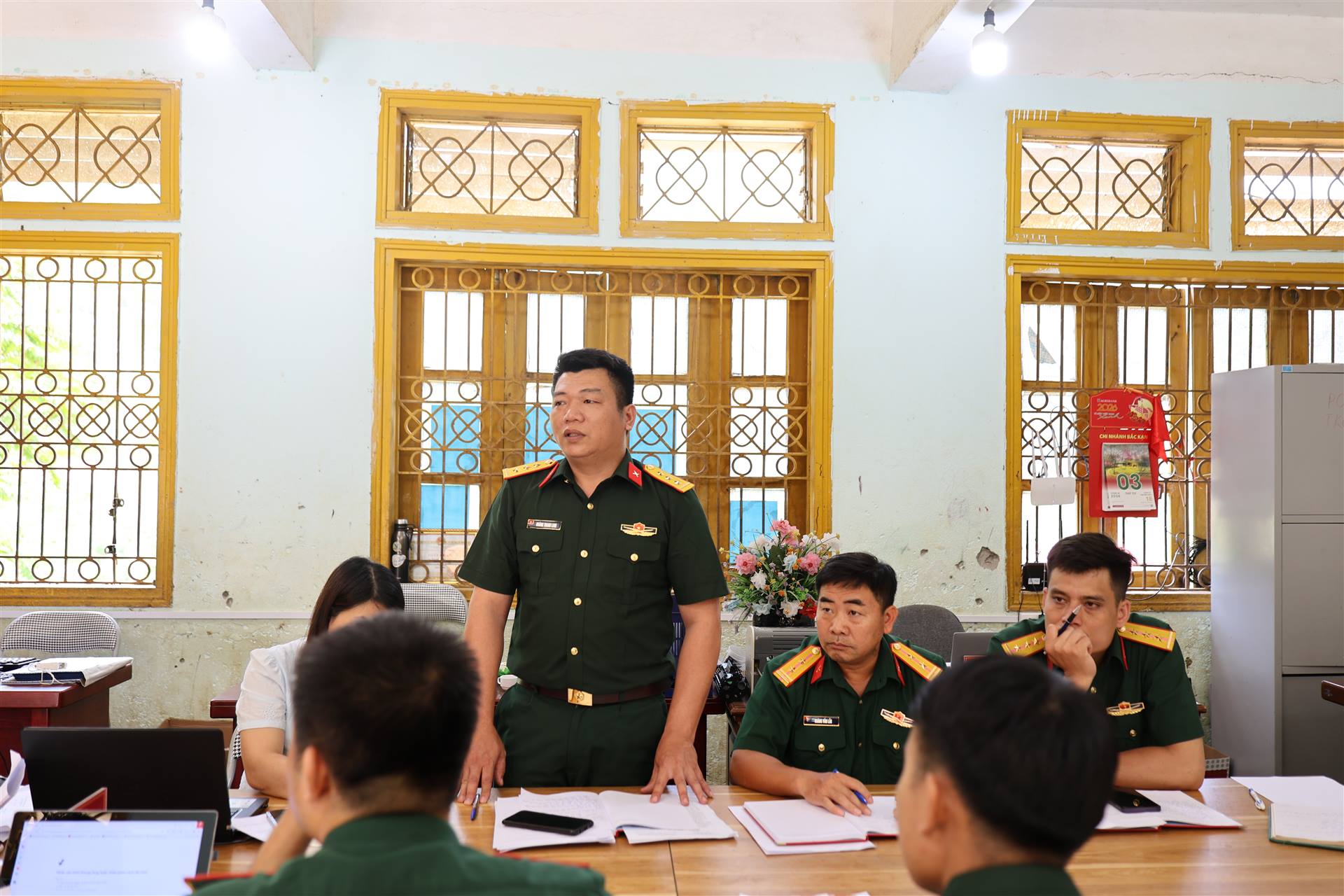 Anh-tin-bai
