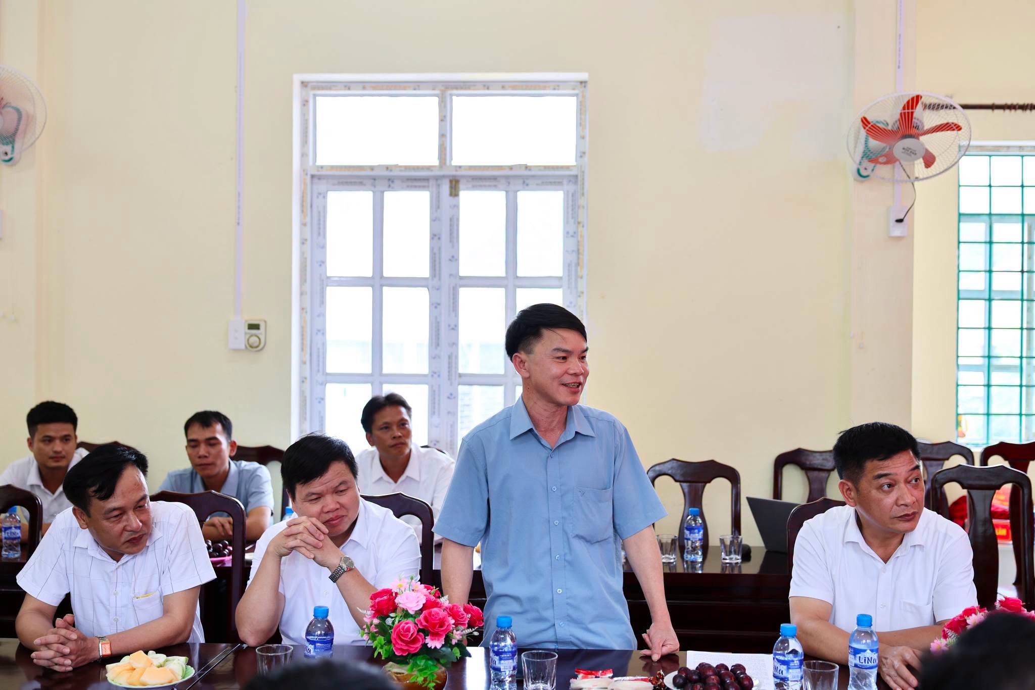 Anh-tin-bai