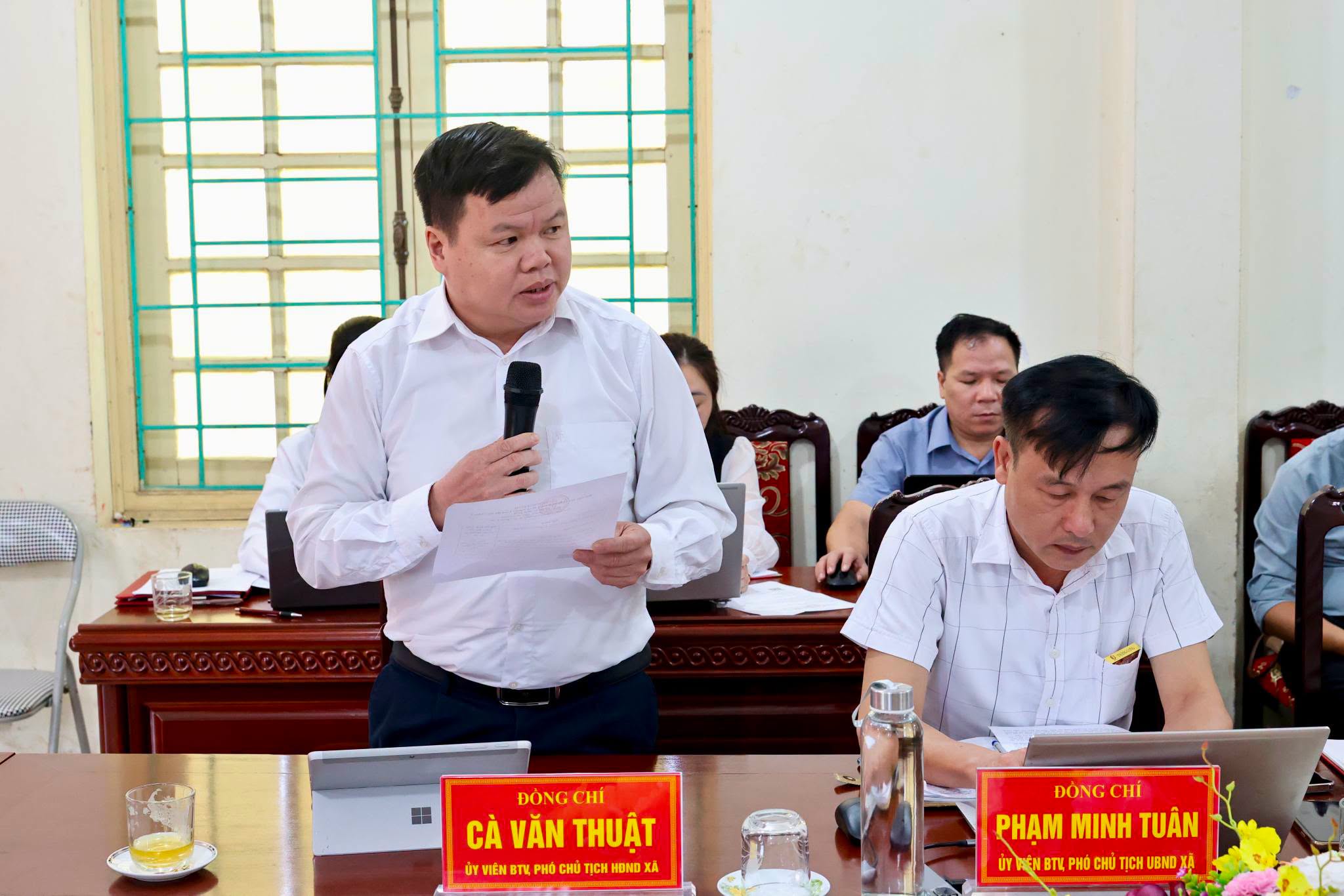 Anh-tin-bai