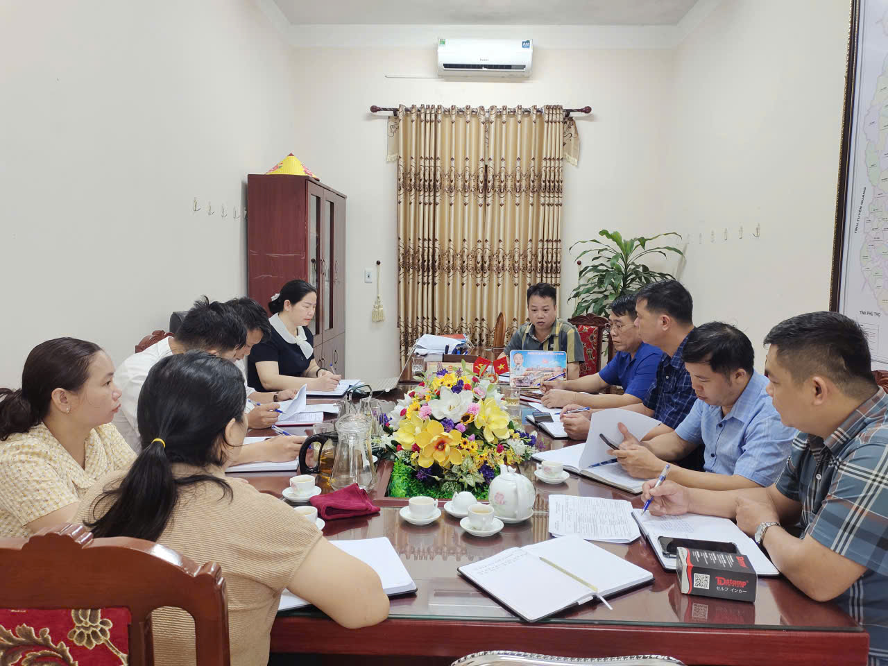 Anh-tin-bai