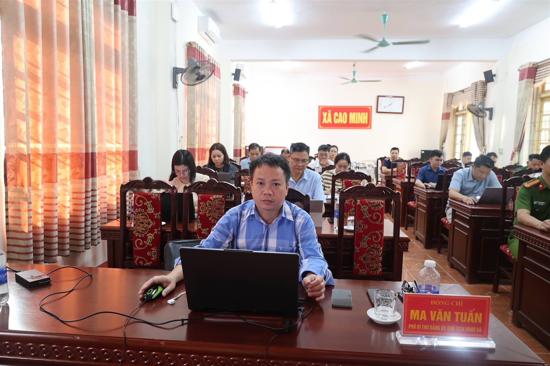 Anh-tin-bai
