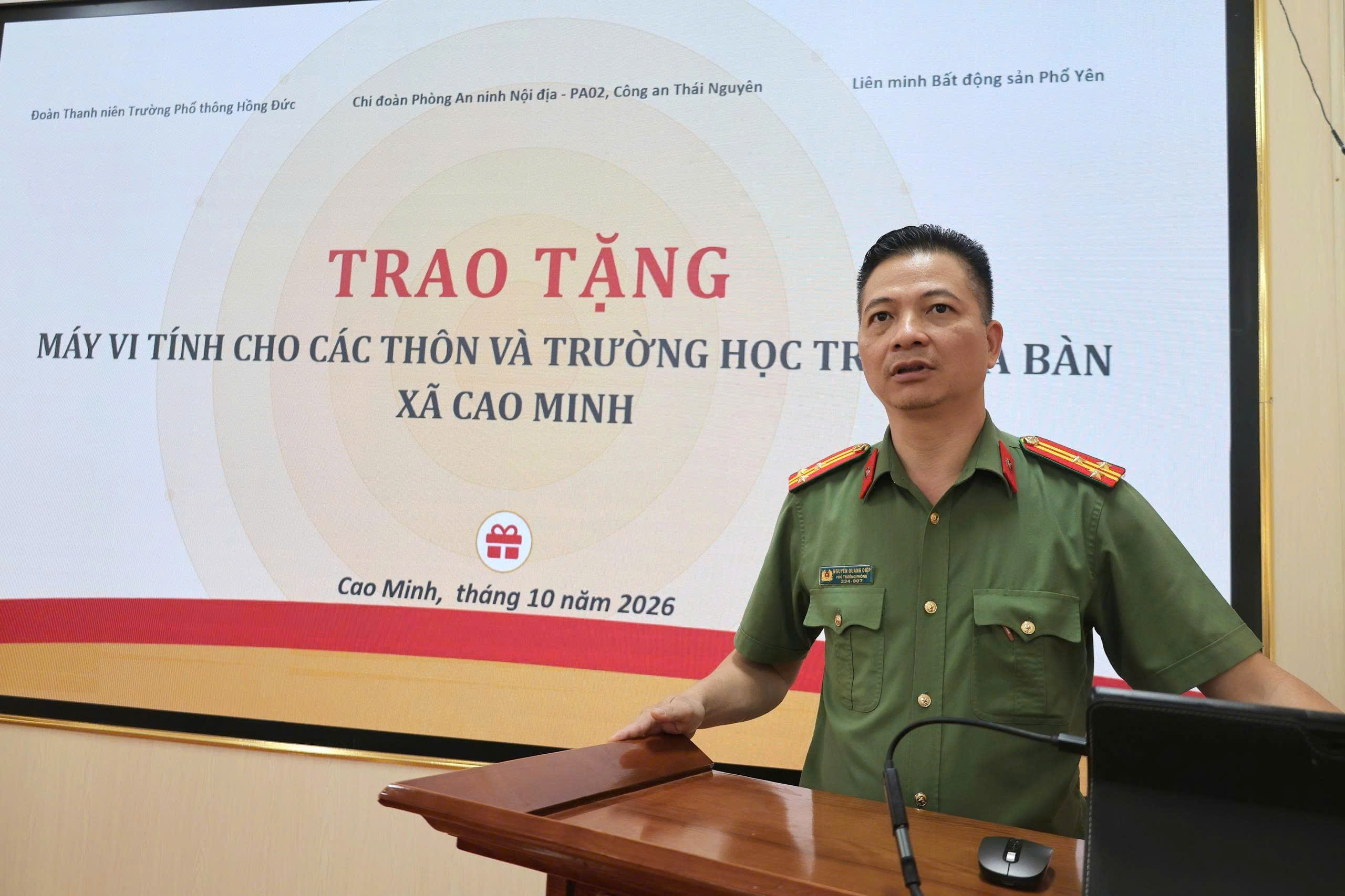 Anh-tin-bai