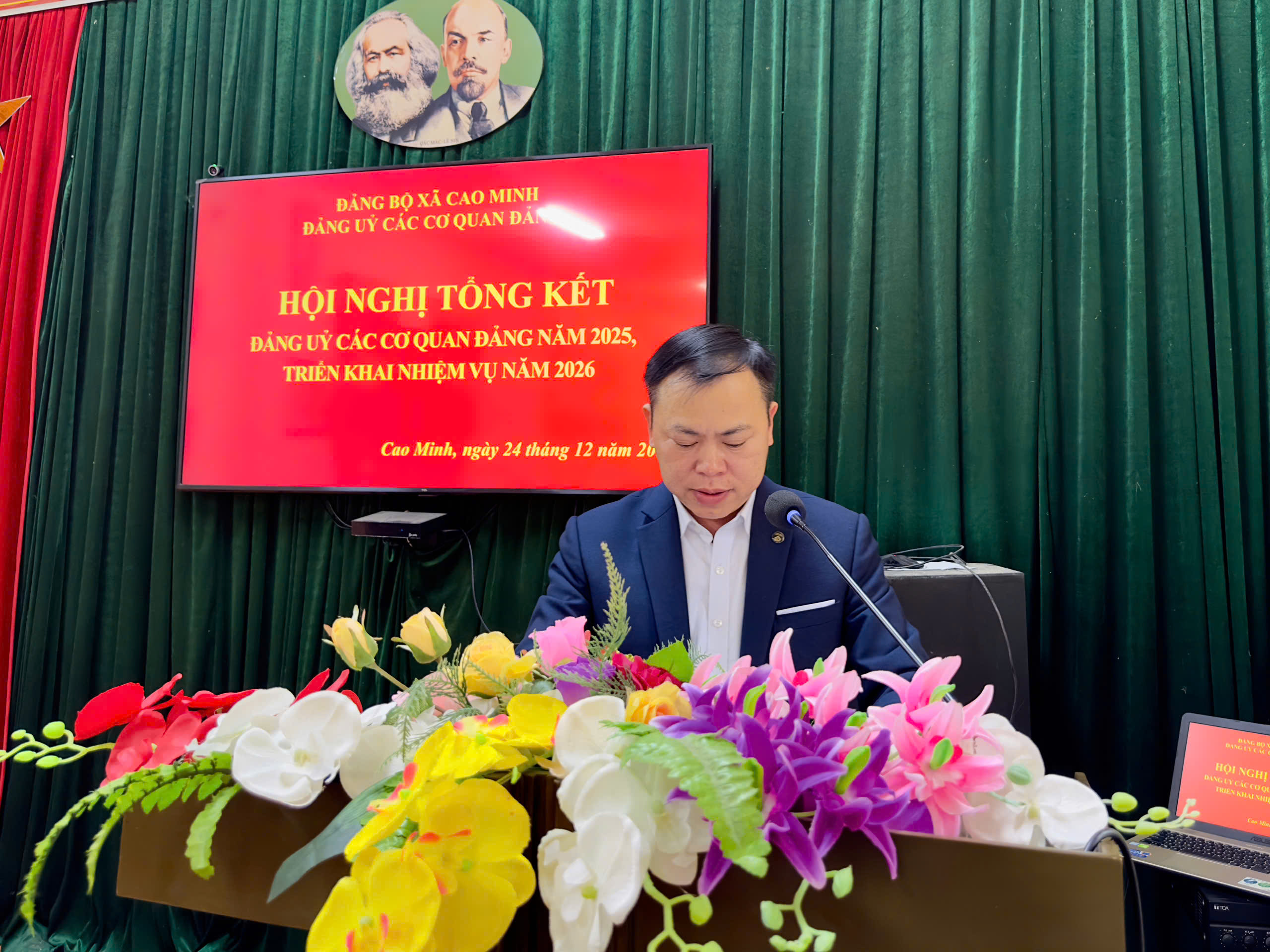 Anh-tin-bai