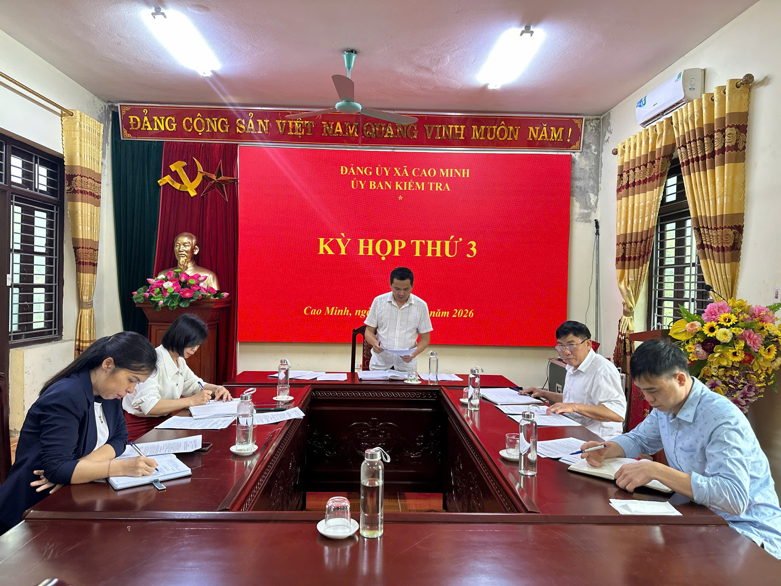 ỦY BAN KIỂM TRA ĐẢNG ỦY XÃ CAO MINH TỔ CHỨC KỲ HỌP LẦN THỨ 3, NHIỆM KỲ 2025-2030