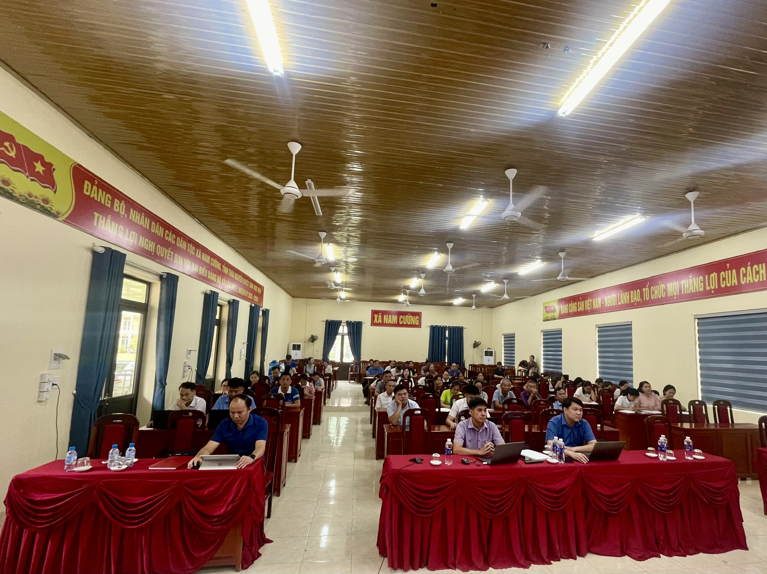 Xã Nam Cường tham dự Hội nghị trực tuyến nghiên cứu, học tập, quán triệt, tuyên truyền và triển khai thực hiện Nghị quyết Hội nghị lần thứ ba Ban Chấp hành Trung ương Đảng khóa XIV