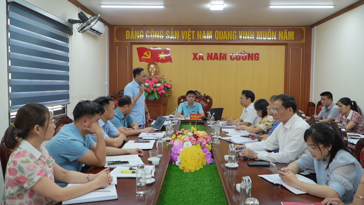 Lãnh đạo tỉnh dự sinh hoạt cùng với Chi bộ các cơ quan Đảng, trực thuộc Đảng bộ xã Nam Cường