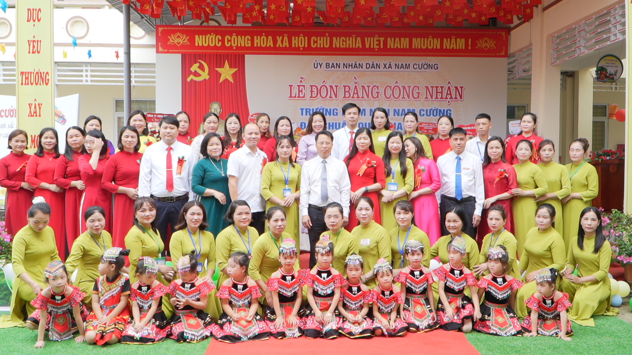    TRƯỜNG MẦM NON XÃ NAM CƯỜNG ĐÓN NHẬN BẰNG CÔNG NHẬN TRƯỜNG MẦM NON ĐẠT CHUẨN QUỐC GIA MỨC ĐỘ 1