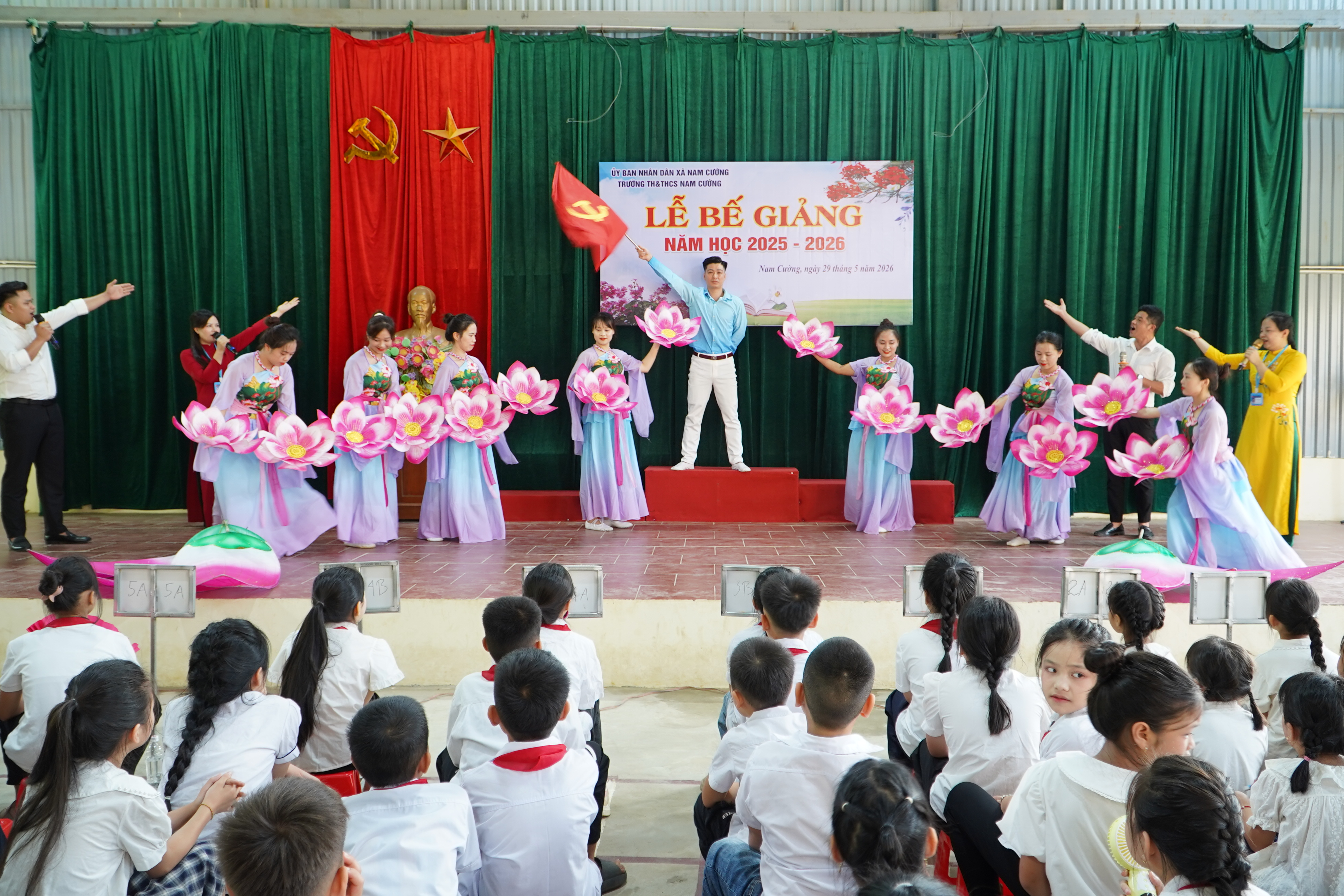 Anh-tin-bai