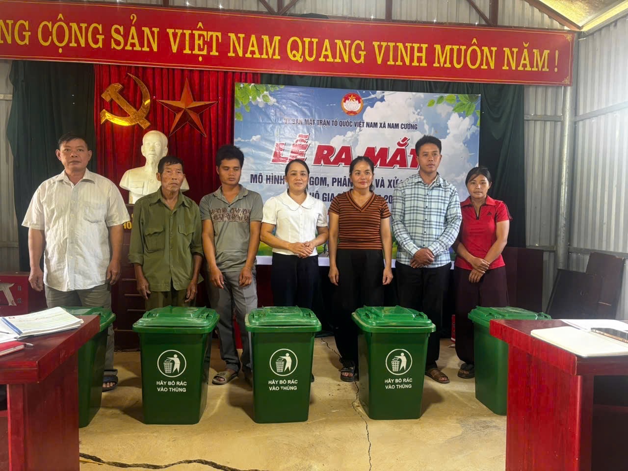 Anh-tin-bai