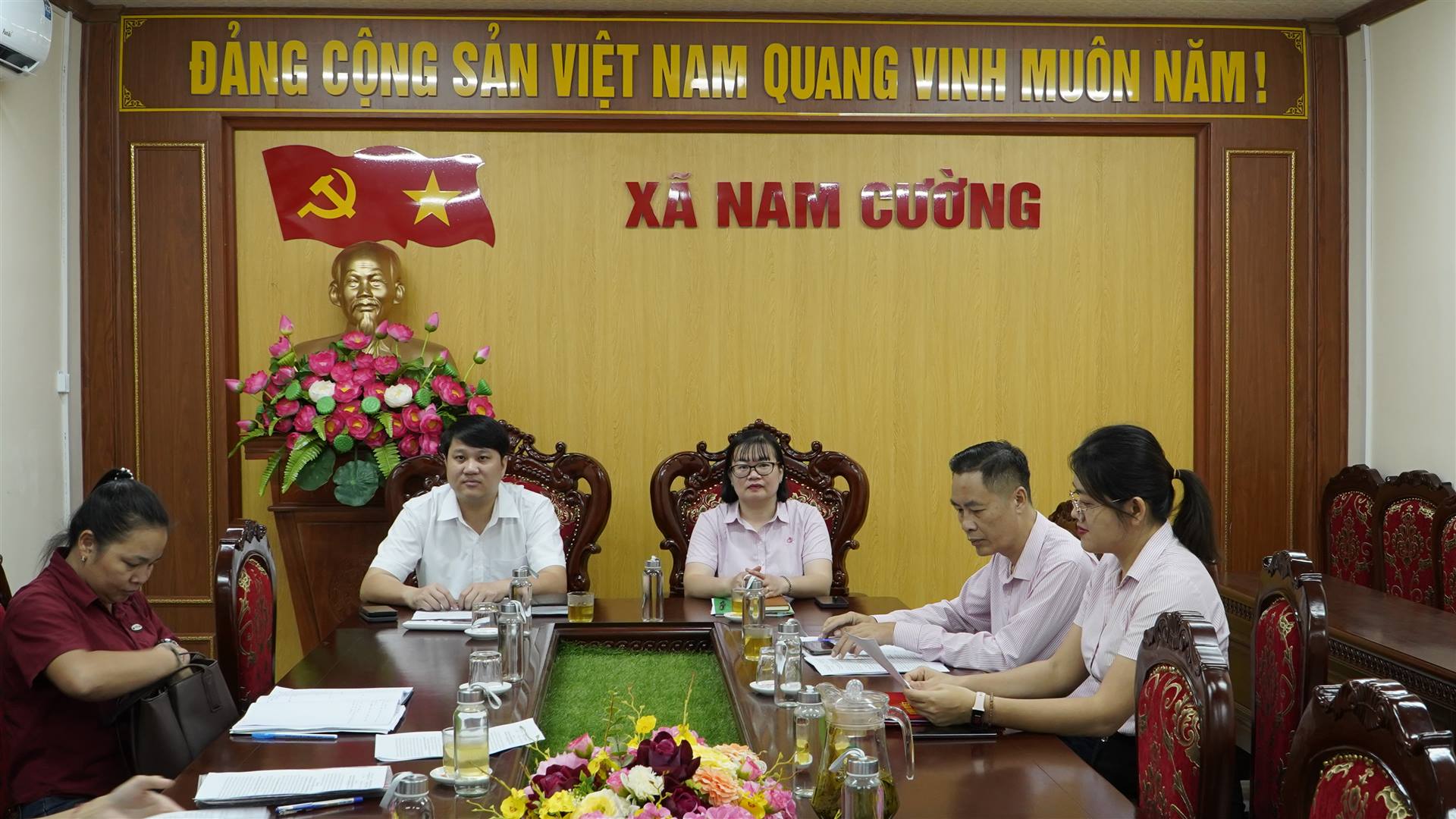 Anh-tin-bai
