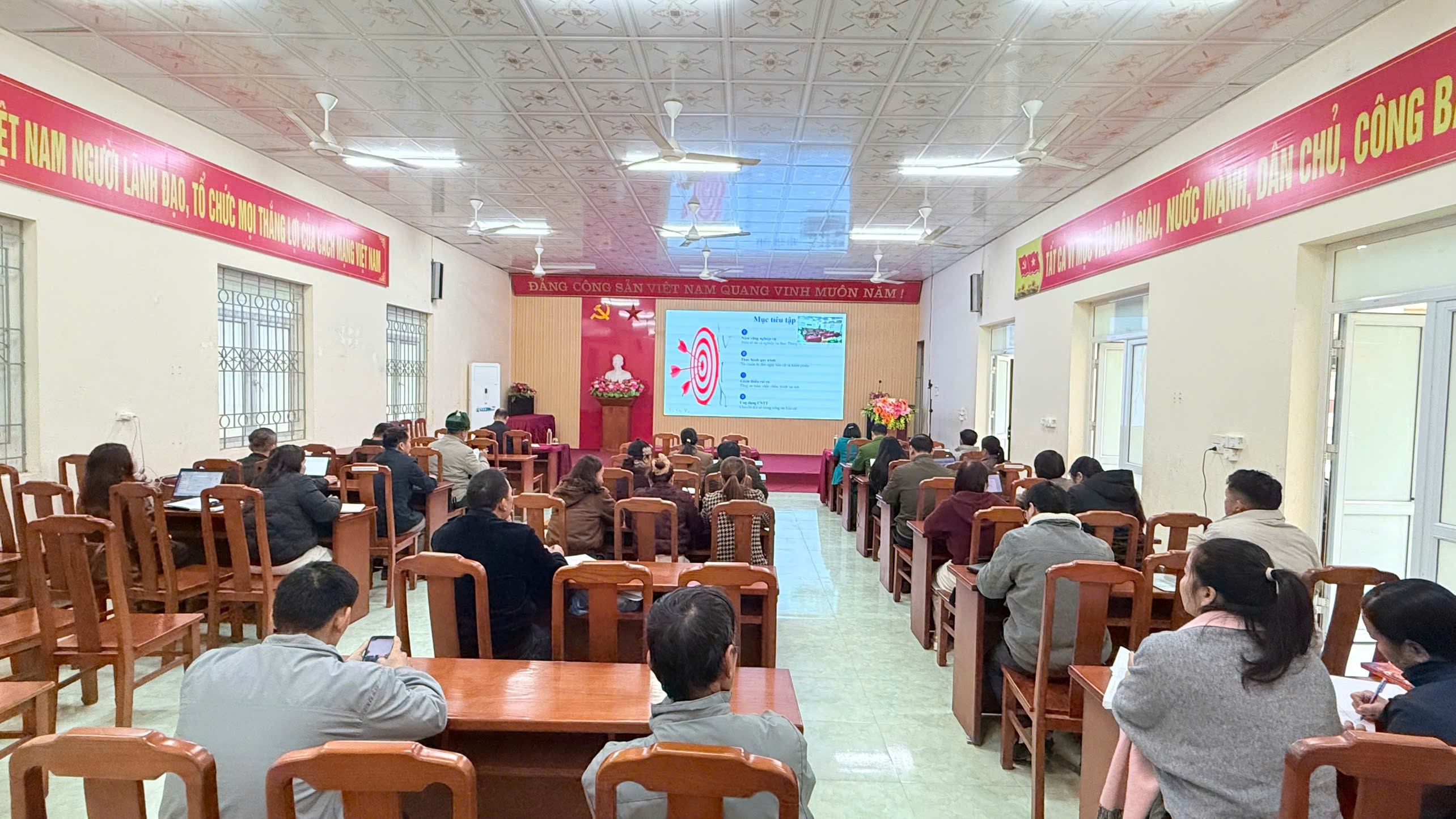 Hội nghị toàn quốc hướng dẫn nghiệp vụ công tác bầu cử đại biểu Quốc hội khóa XVI và đại biểu Hội đồng nhân dân các cấp nhiệm kỳ 2026 - 2031