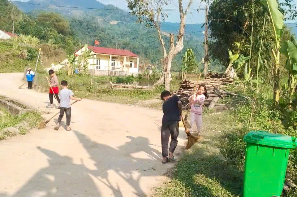Anh-tin-bai
