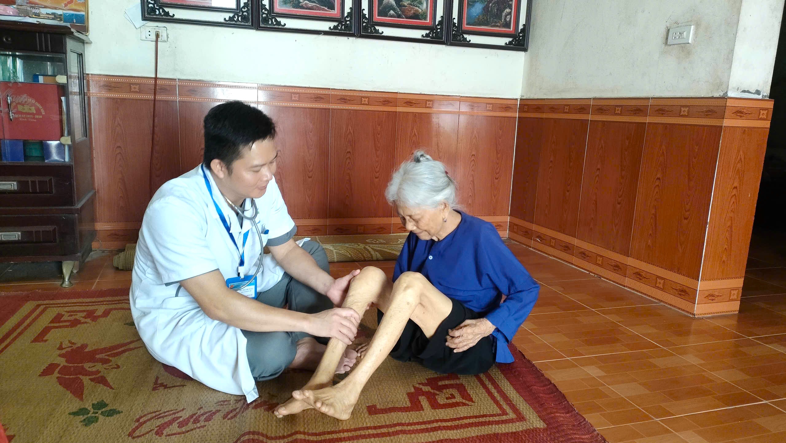 Anh-tin-bai