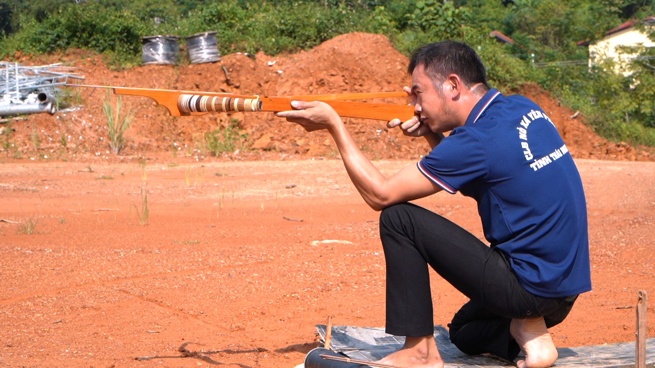 Anh-tin-bai