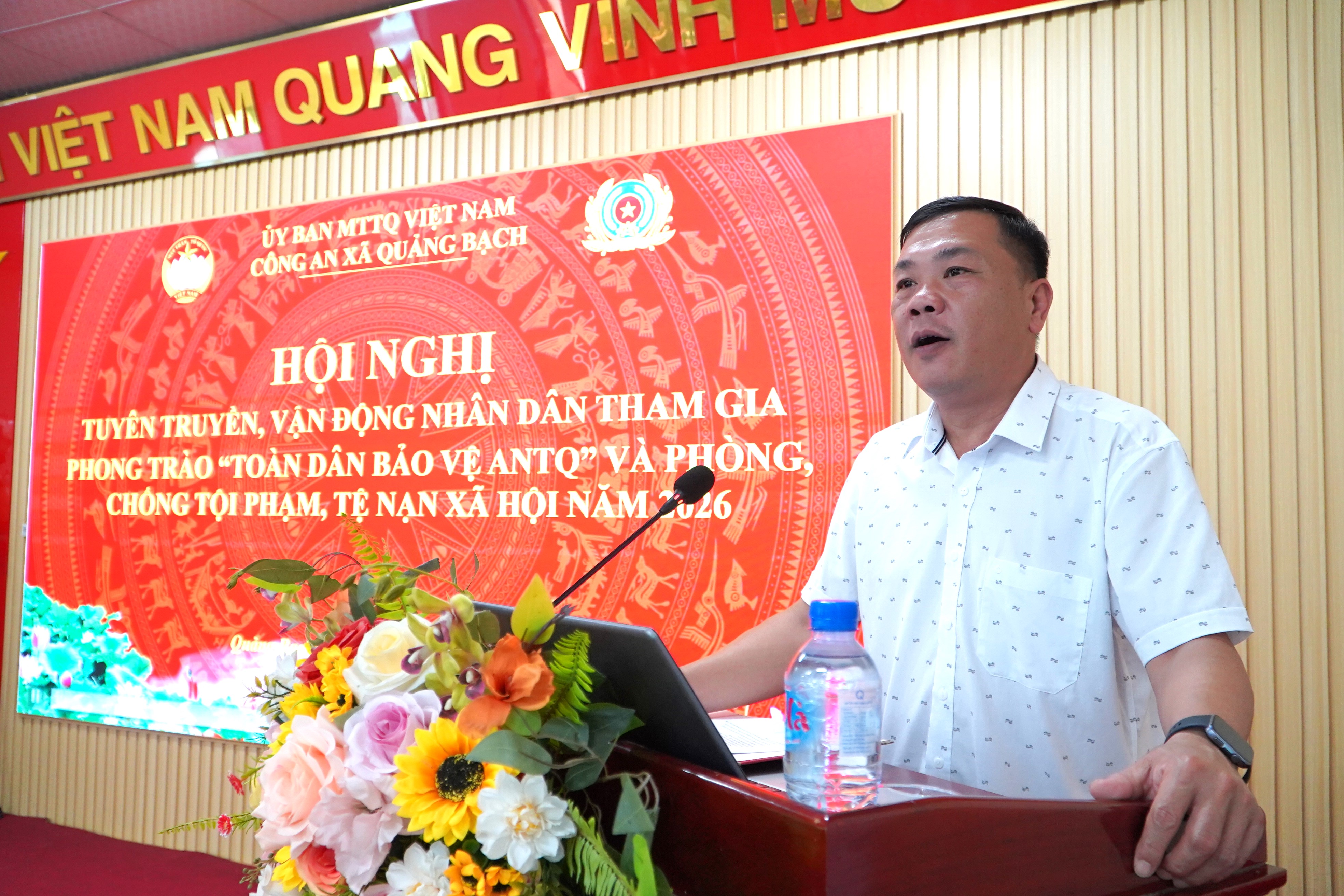 Anh-tin-bai