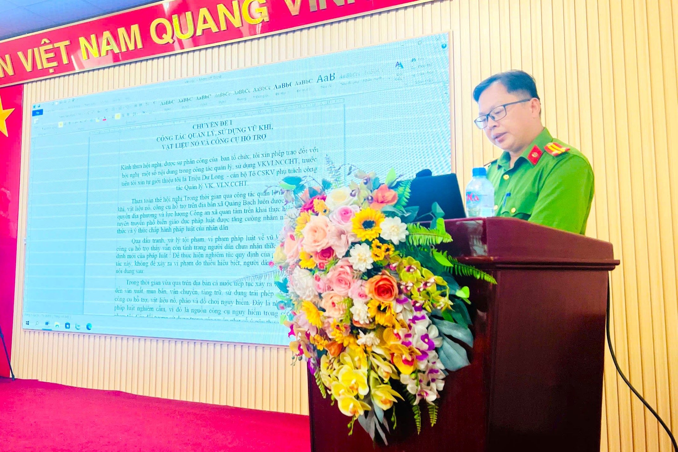 Anh-tin-bai