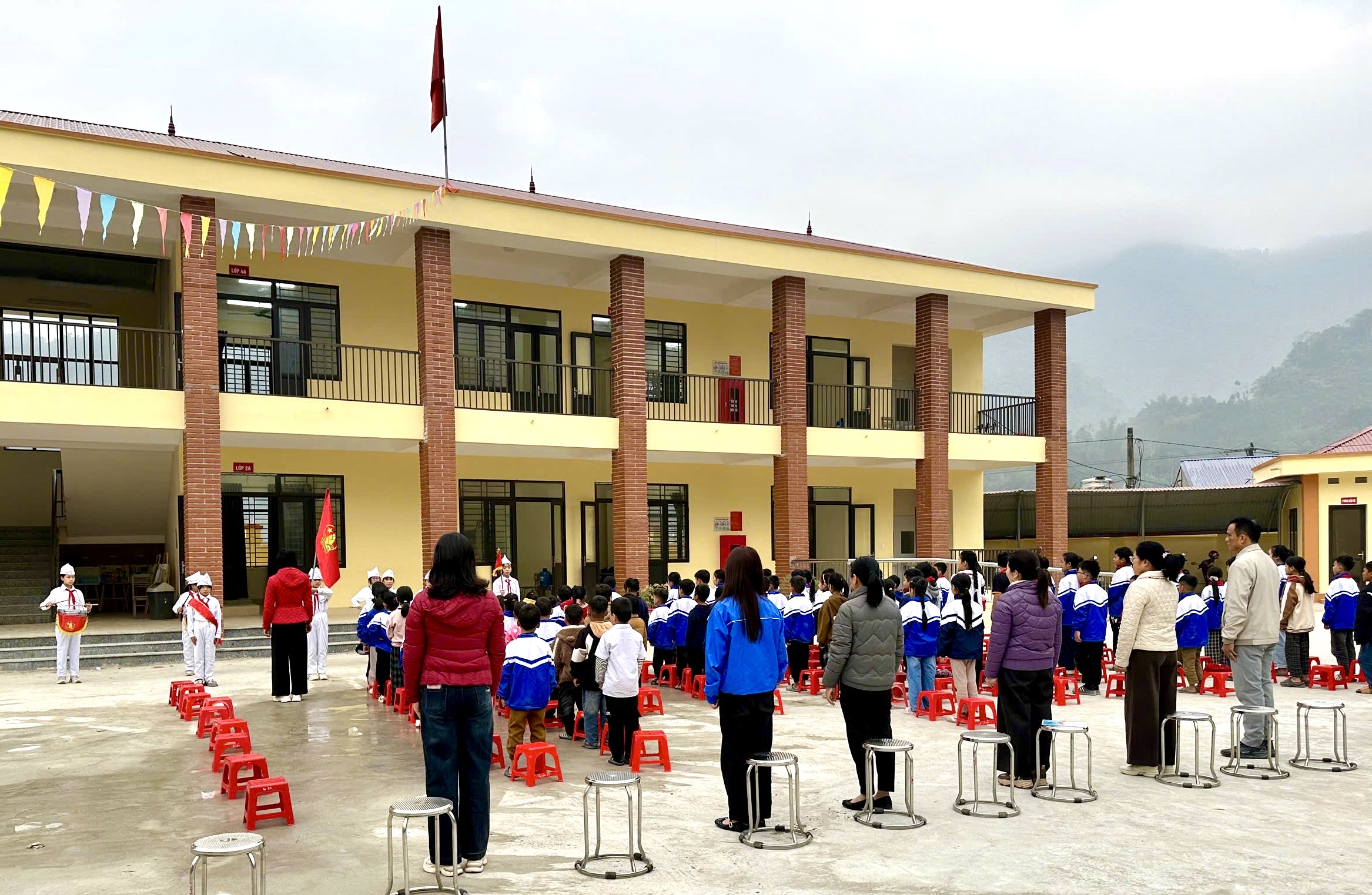 Anh-tin-bai