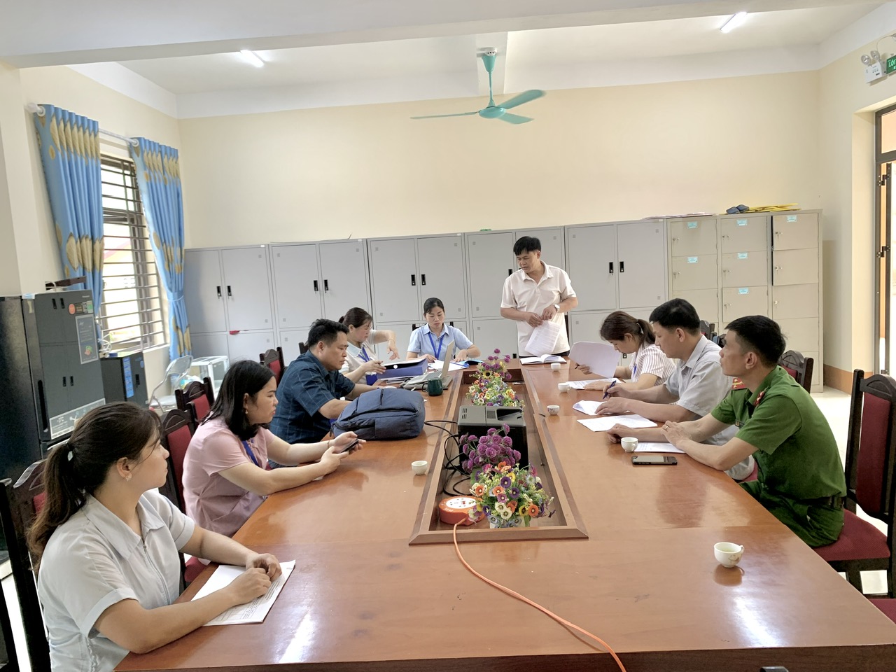 Anh-tin-bai
