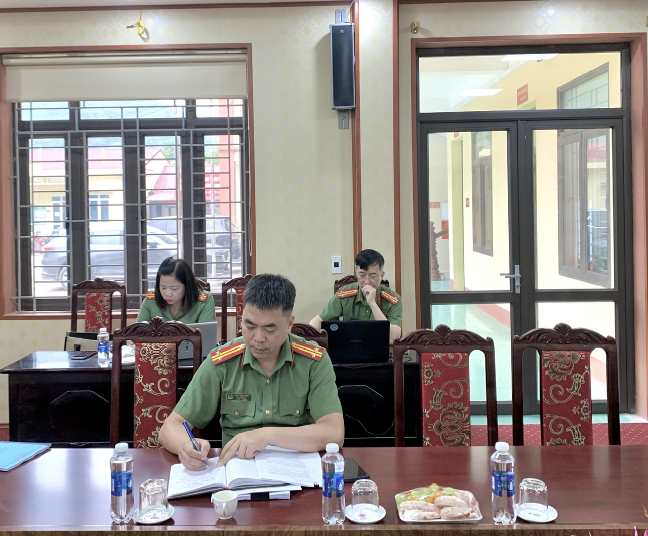 Anh-tin-bai