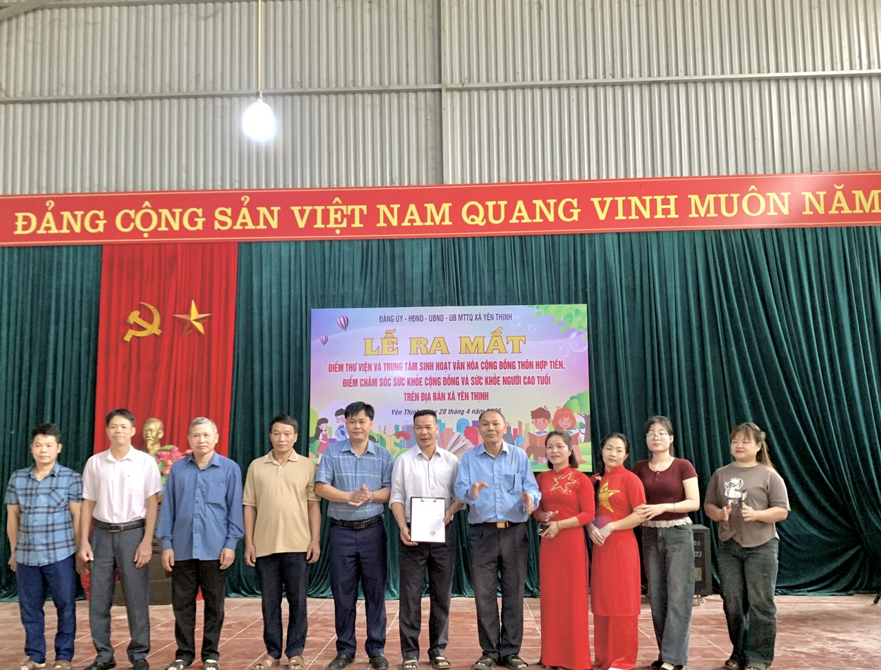 Anh-tin-bai
