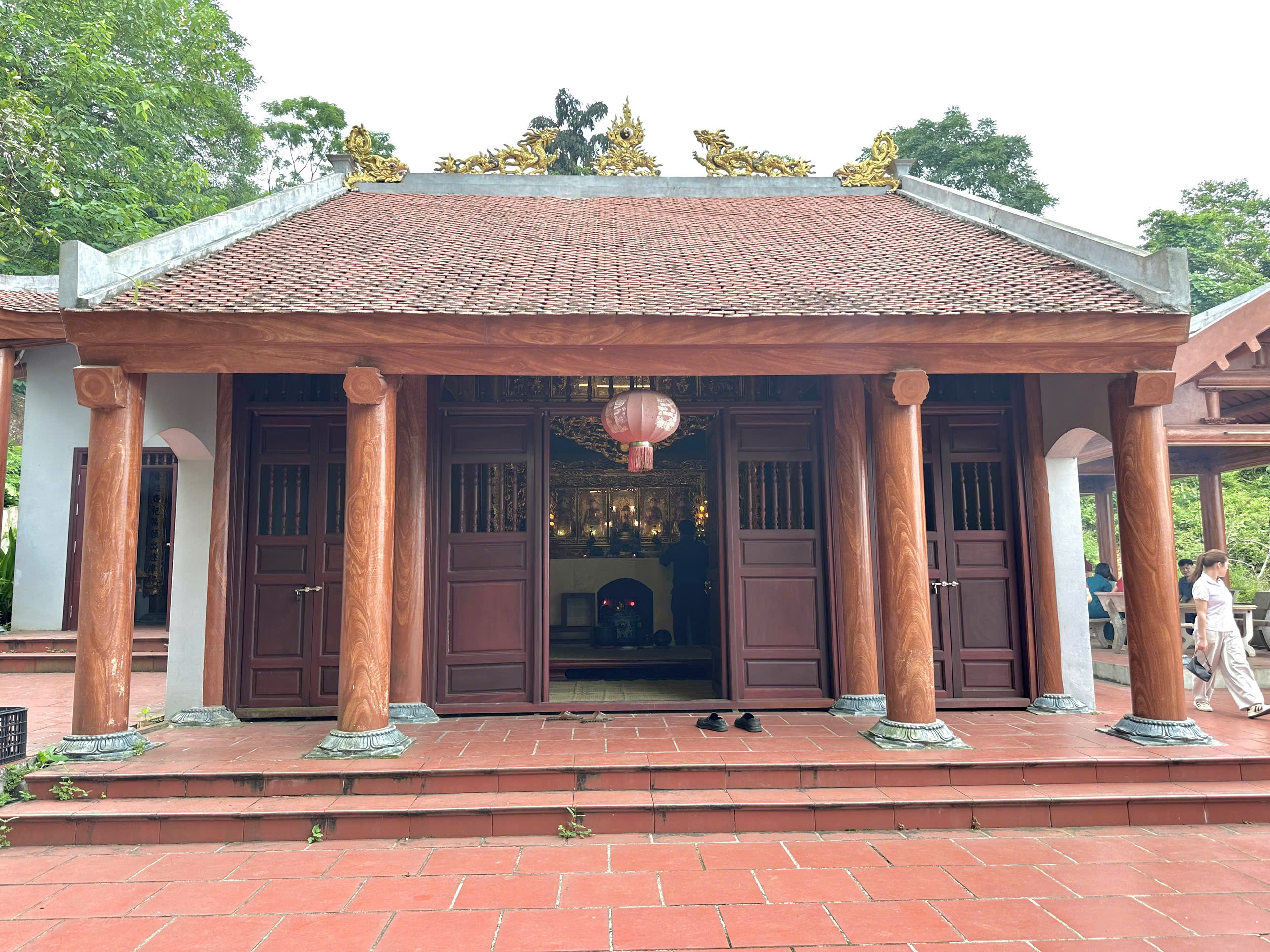 Anh-tin-bai