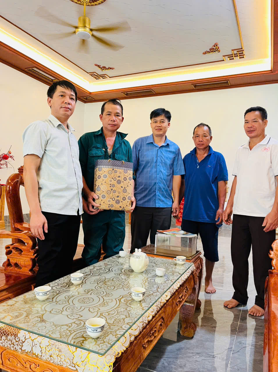 Anh-tin-bai
