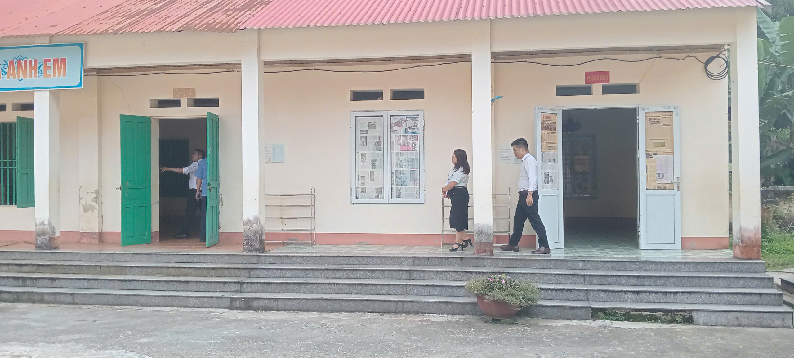 Anh-tin-bai