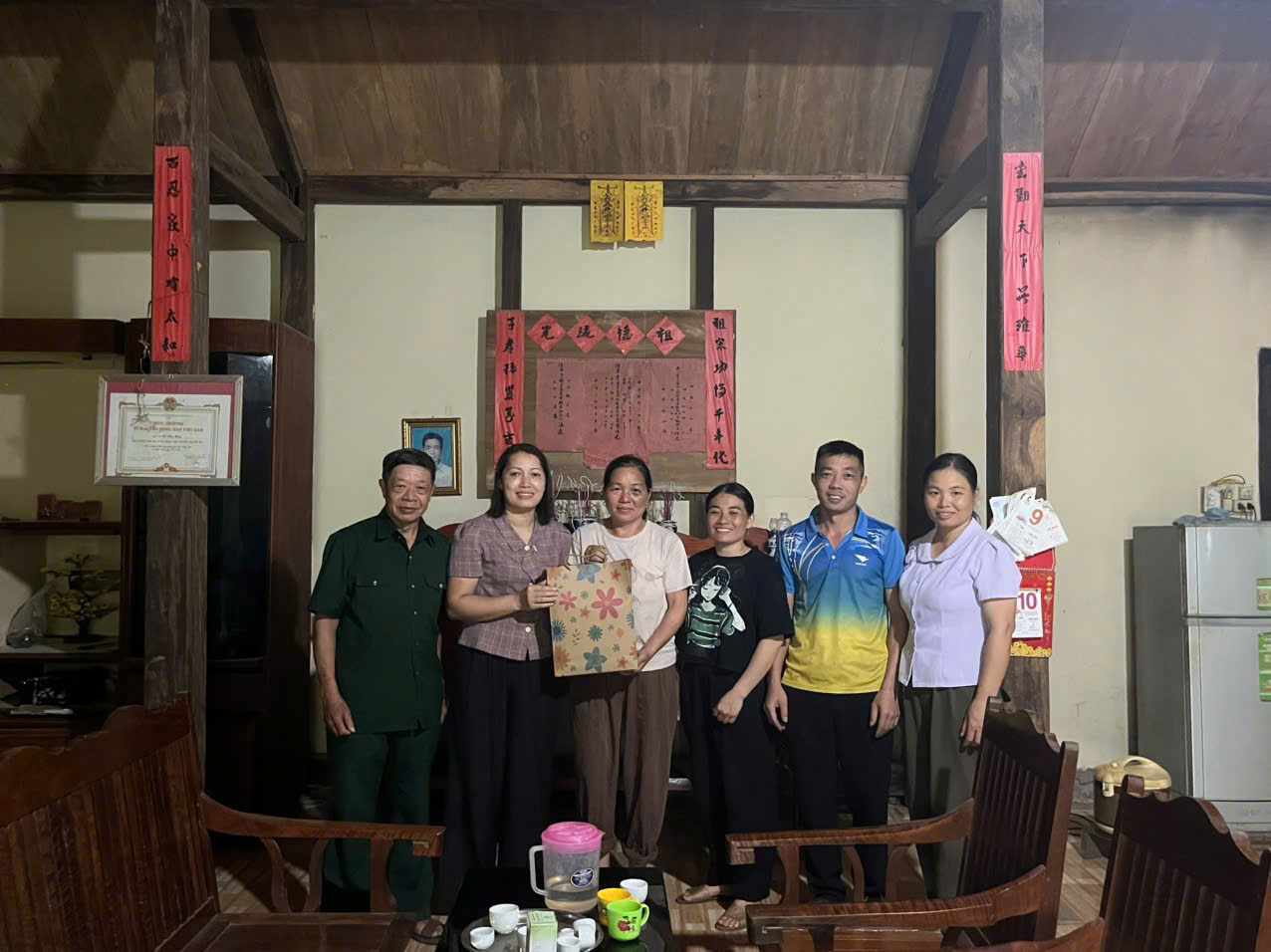 Anh-tin-bai