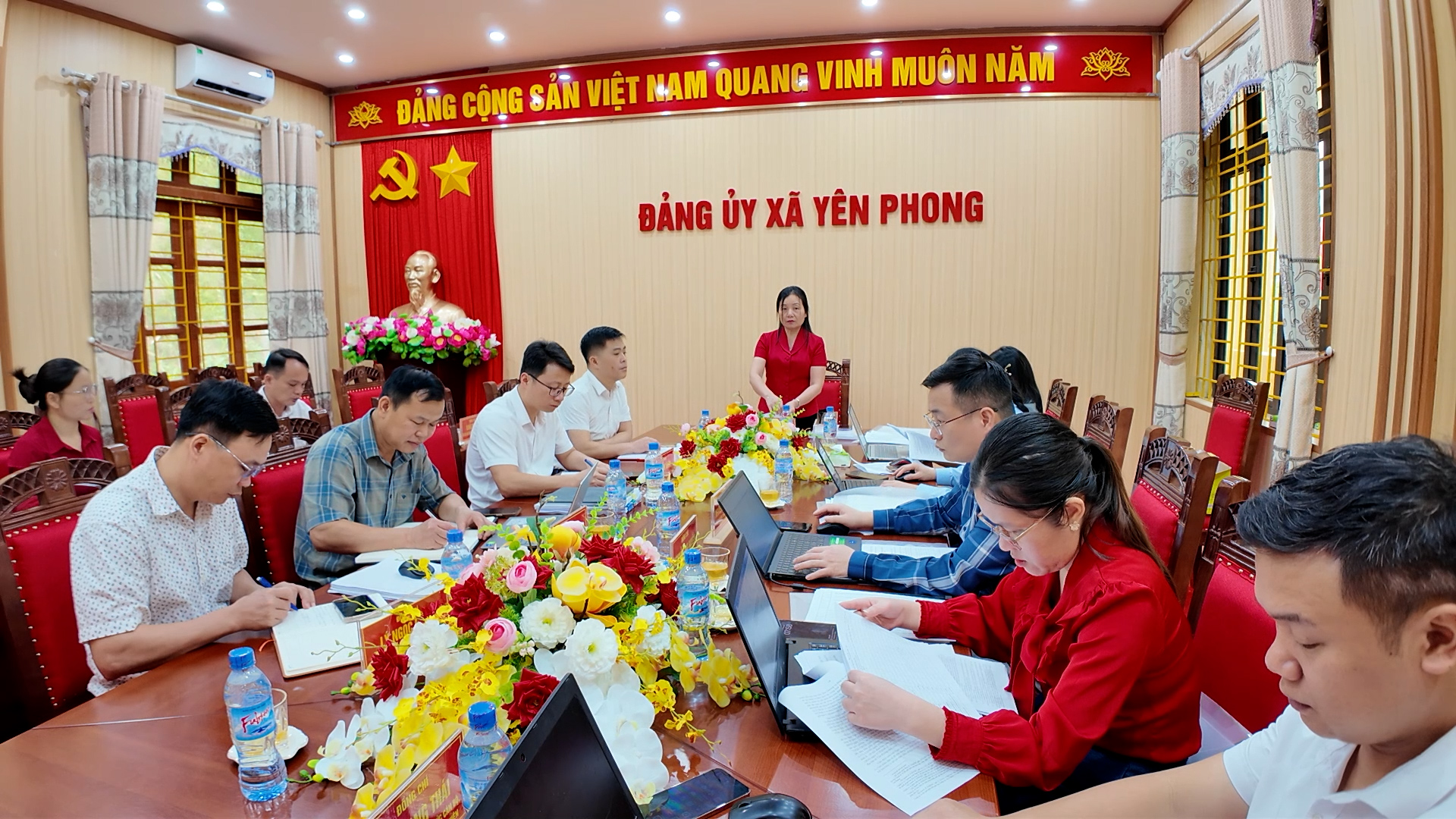 Đoàn giám sát của Ban Thường vụ Tỉnh ủy Thái Nguyên làm việc tại xã Yên Phong