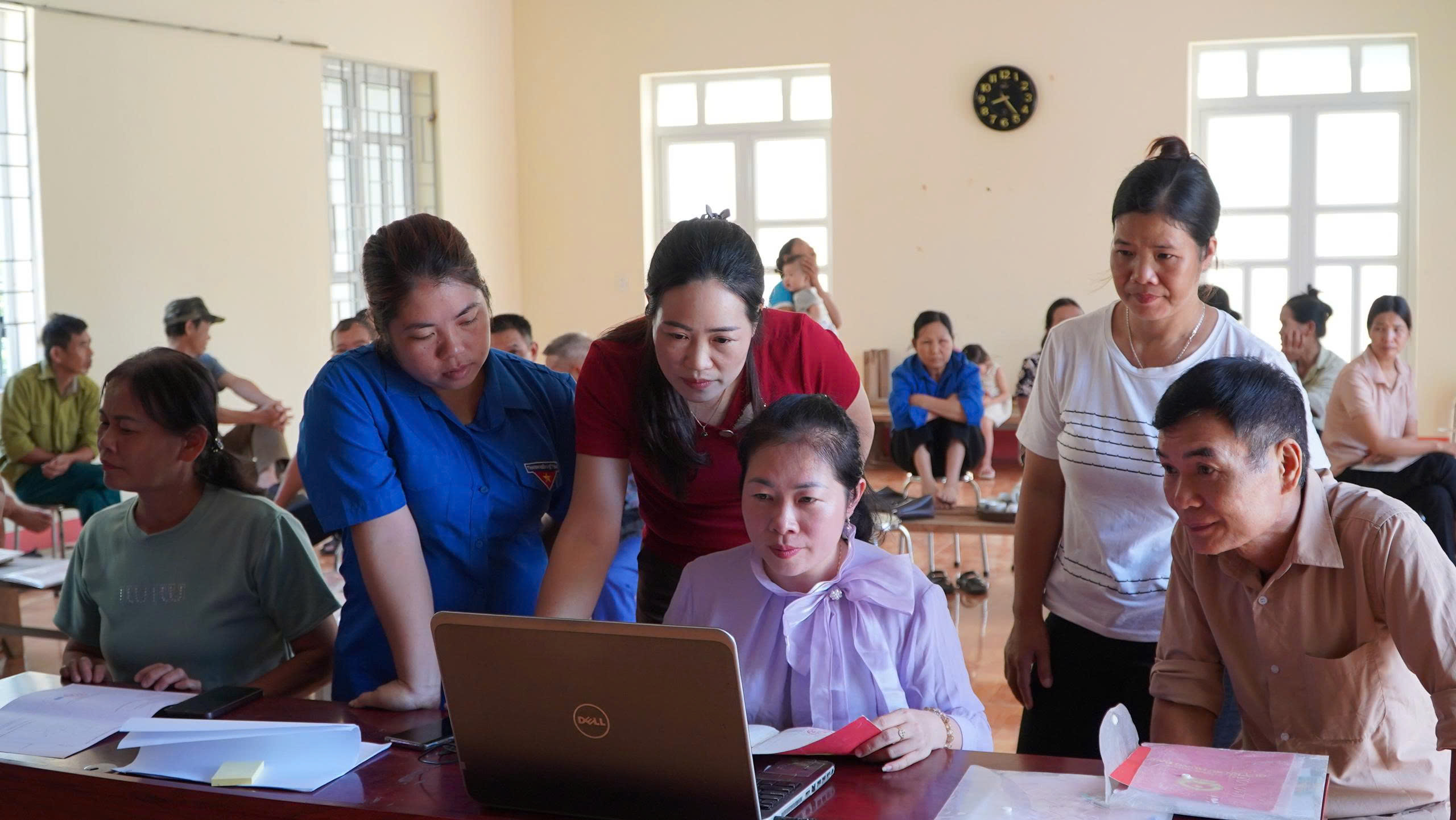 Xã Yên Phong đẩy mạnh thực hiện công tác đăng ký đất đai, lập hồ sơ địa chính và hoàn thiện cơ sở dữ liệu đất đai