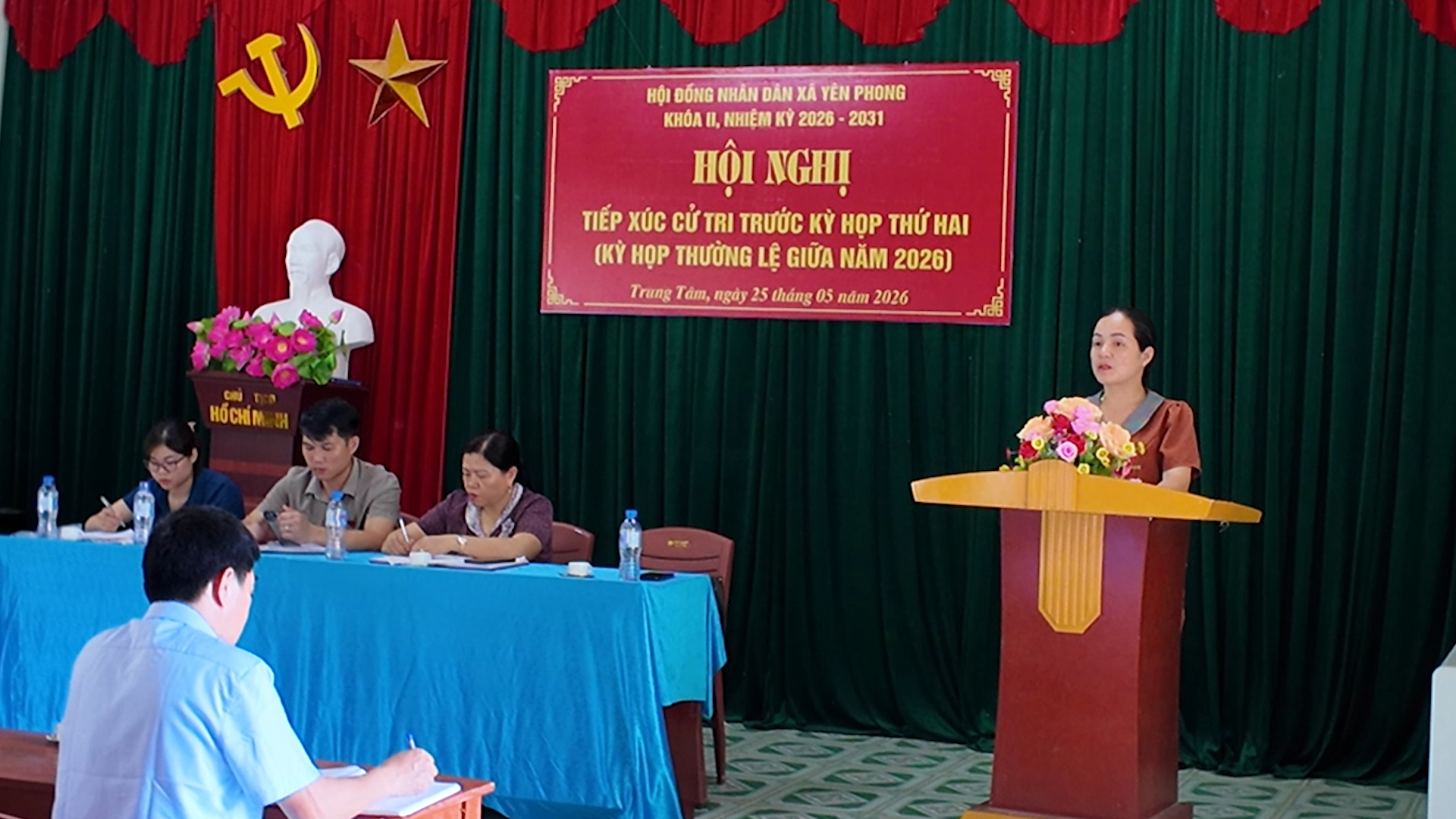 Anh-tin-bai