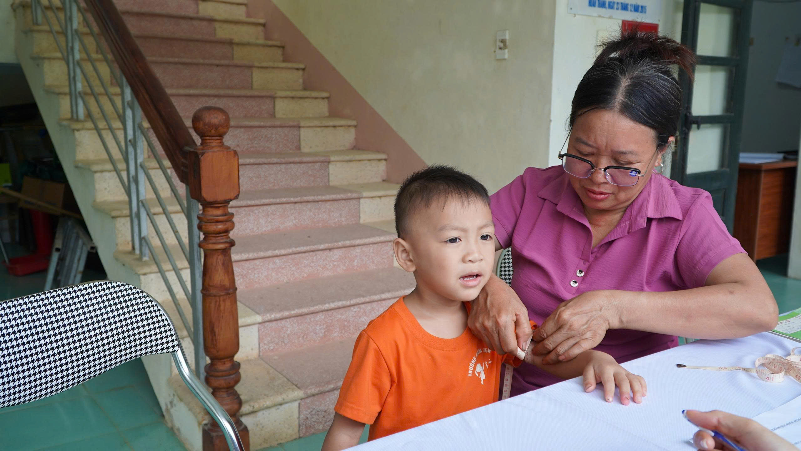 Anh-tin-bai