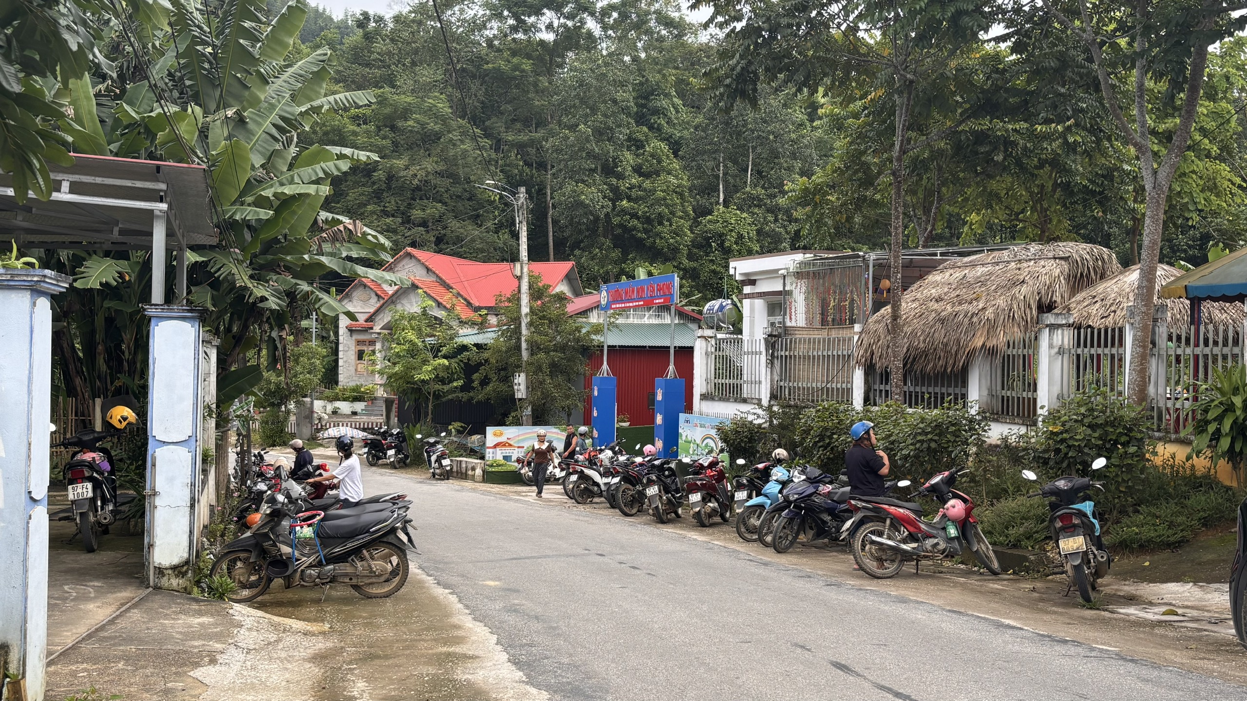 Anh-tin-bai