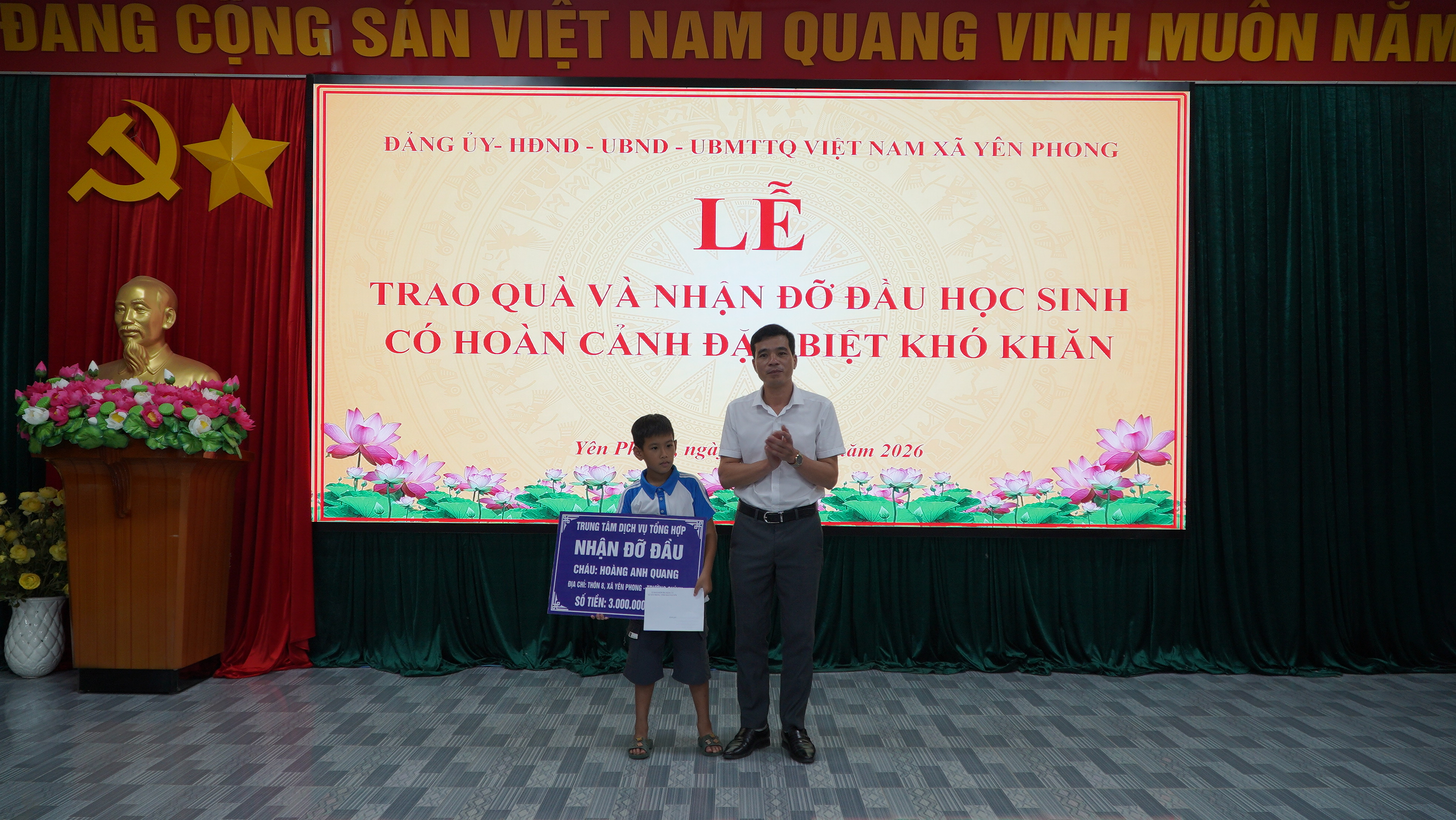Anh-tin-bai