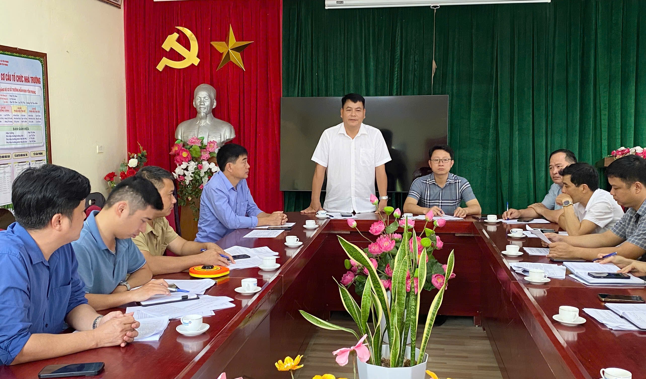 Anh-tin-bai