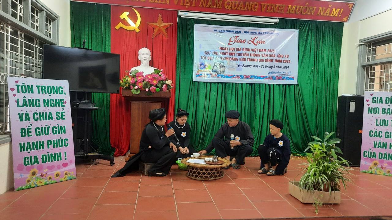 Giao lưu ngày hội gia đình Việt Nam