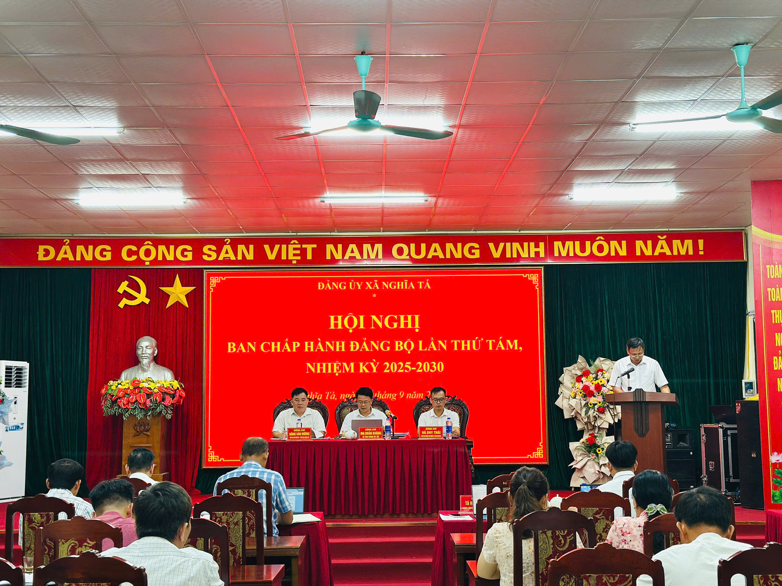 ĐẢNG ỦY XÃ NGHĨA TÁ TỔ CHỨC HỘI NGHỊ BAN CHẤP HÀNH ĐẢNG BỘ LẦN THỨ TÁM, NHIỆM KỲ 2025–2030