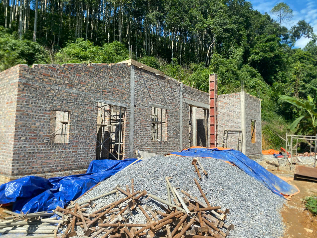 Thôn Đồng Tâm: 7/7 hộ thuộc diện xóa nhà tạm, nhà dột nát đang khẩn trương xây dựng nhà ở