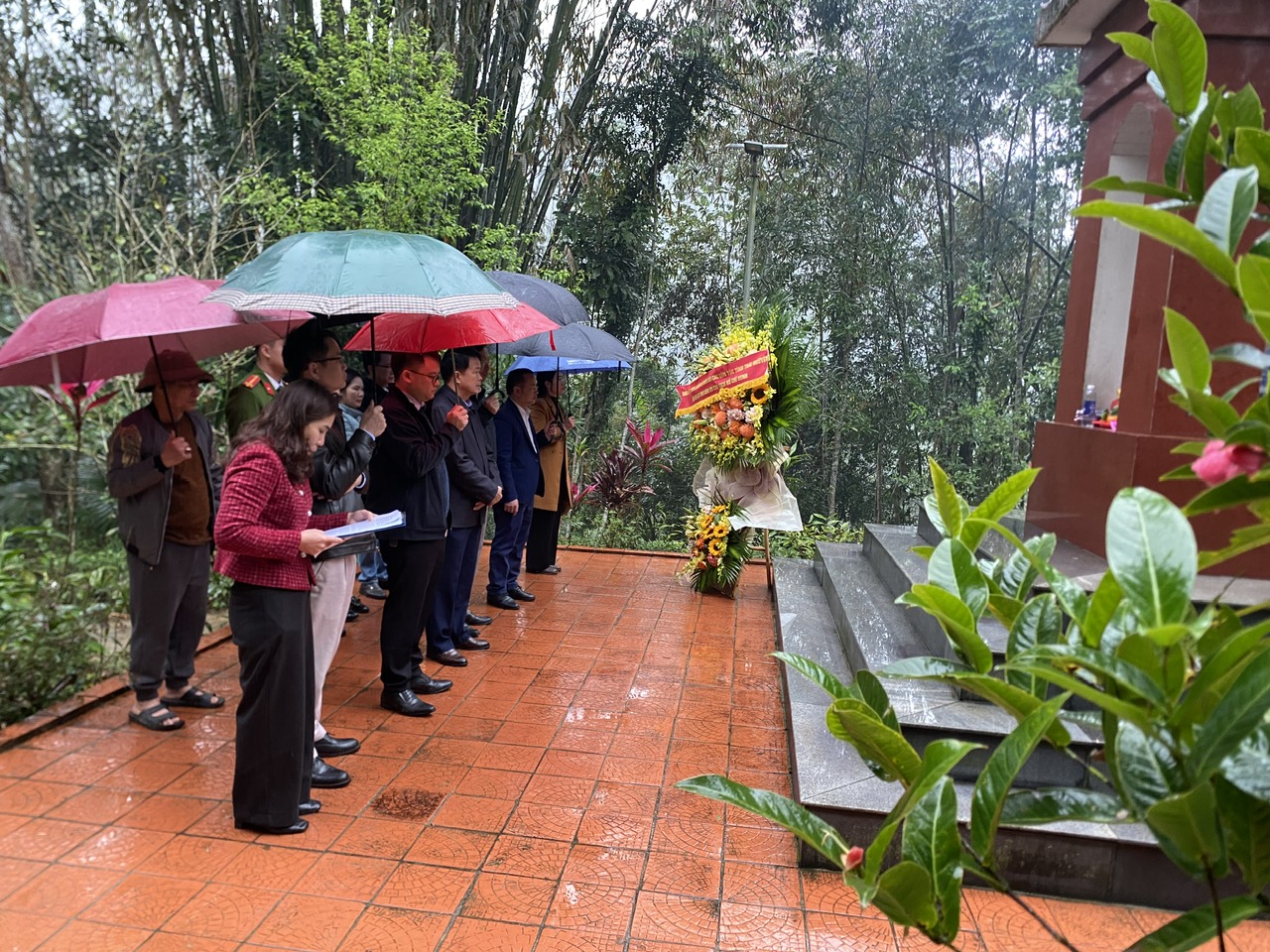 Xã Nghĩa Tá, tổ chức Lễ dâng hương tại các khu di tích lịch sử và Nhà bia tưởng niệm liệt sĩ nhân dịp Tết Nguyên đán Bính Ngọ năm 2026