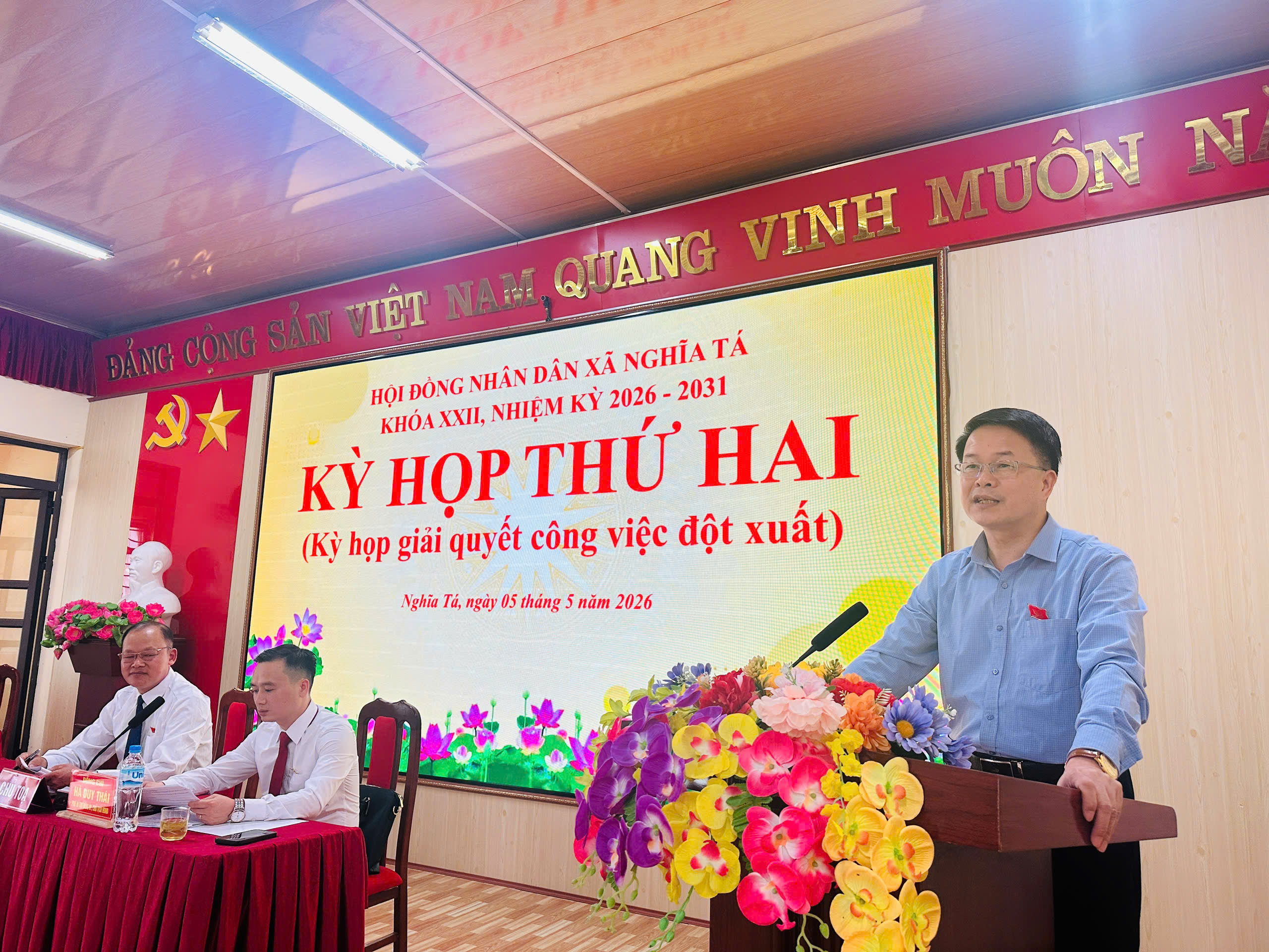 Anh-tin-bai