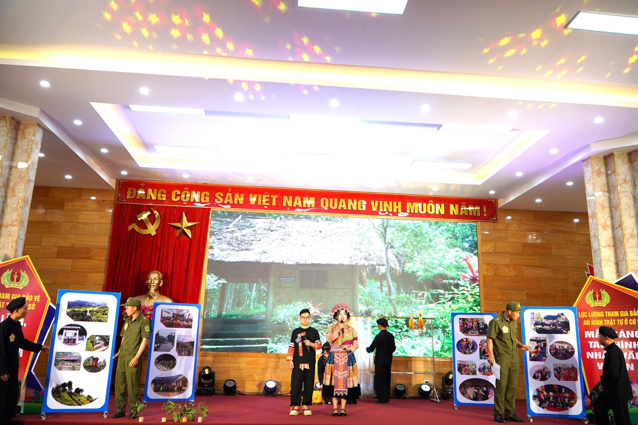 Anh-tin-bai
