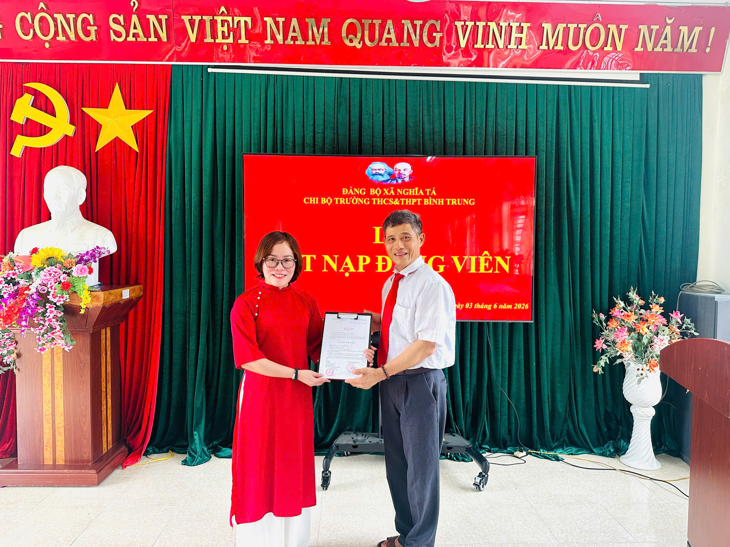 Anh-tin-bai