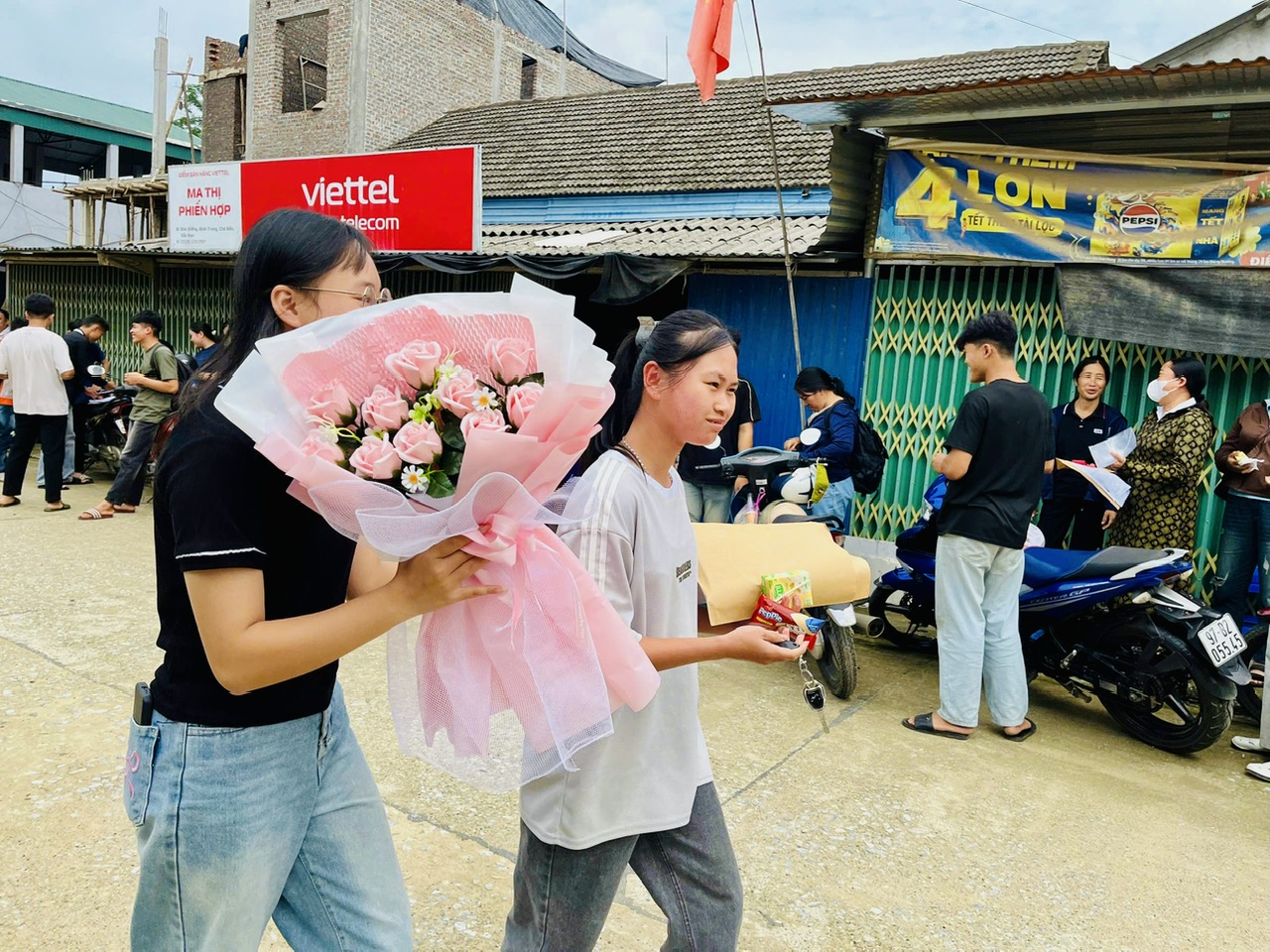 Anh-tin-bai