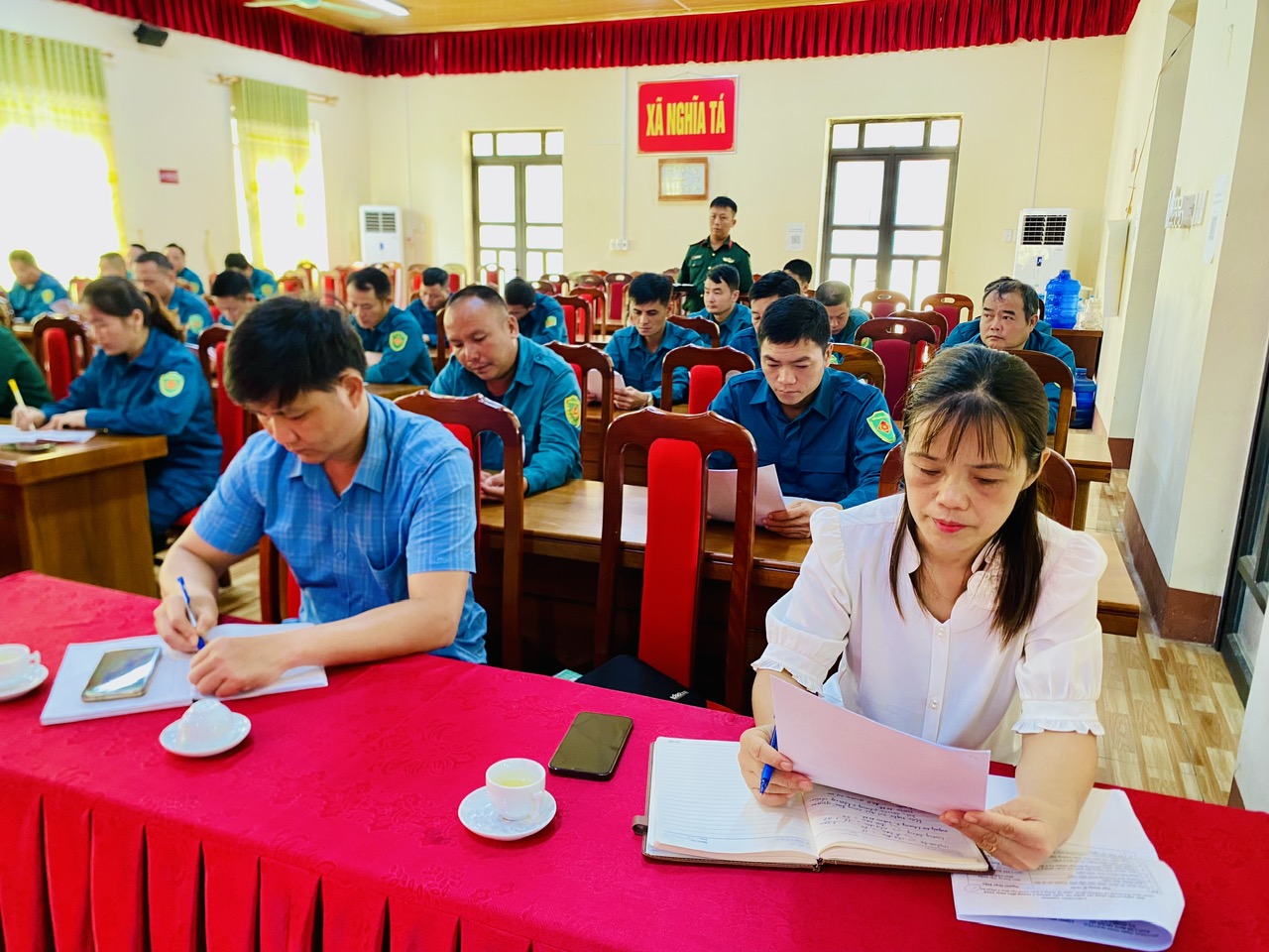 Anh-tin-bai