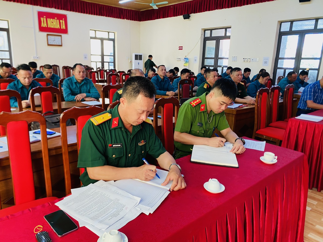 Anh-tin-bai