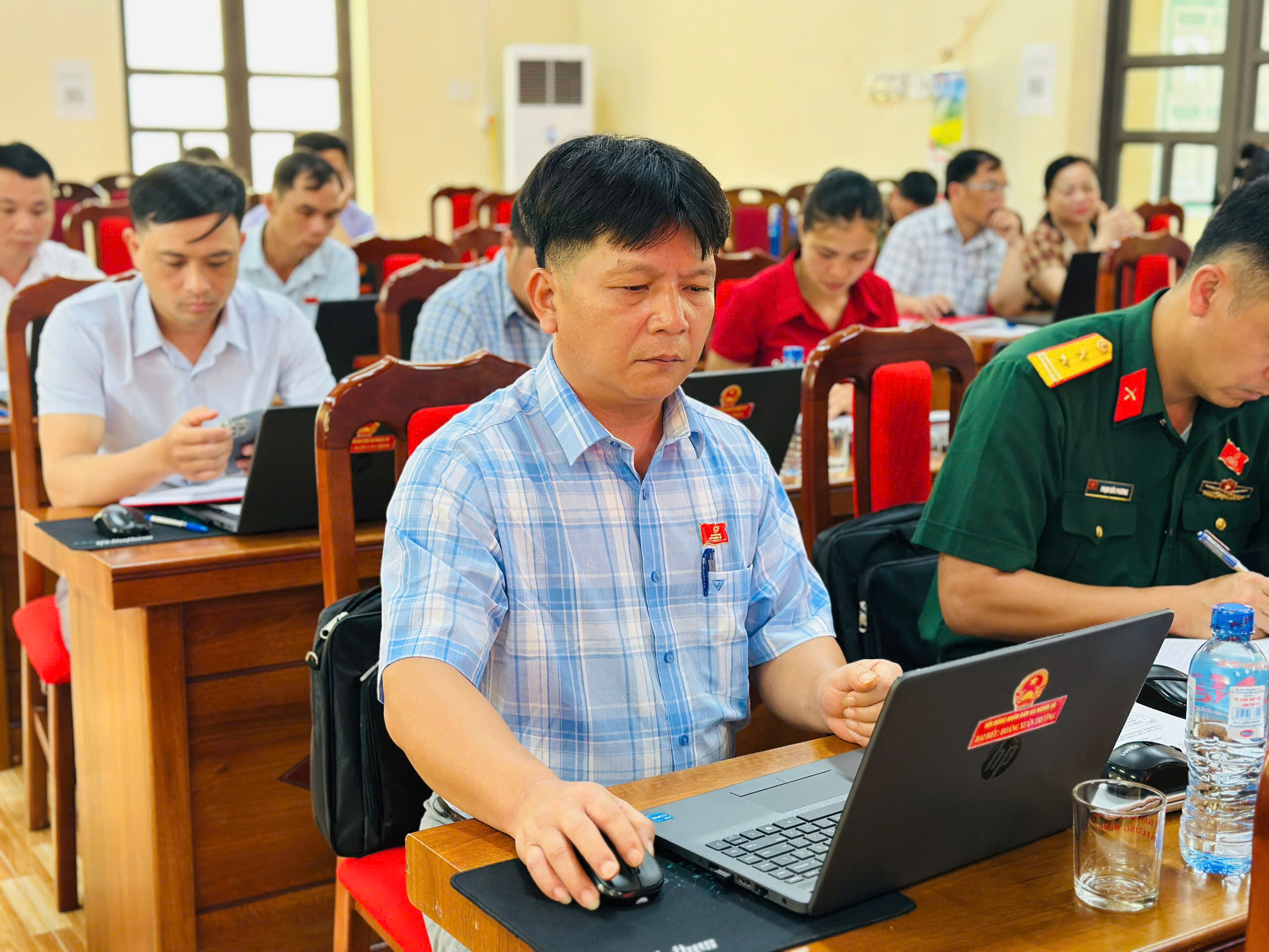 Anh-tin-bai