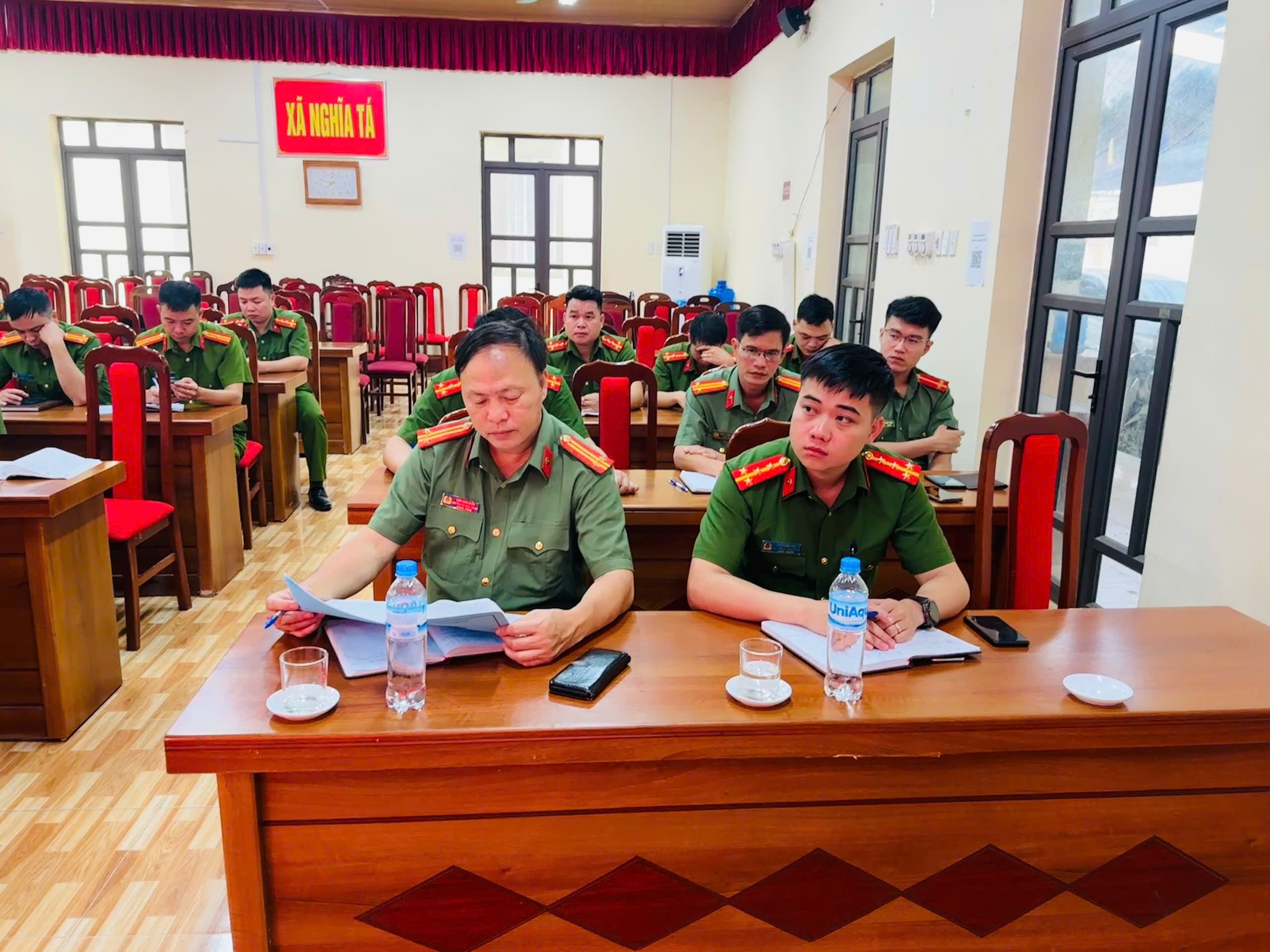 Anh-tin-bai